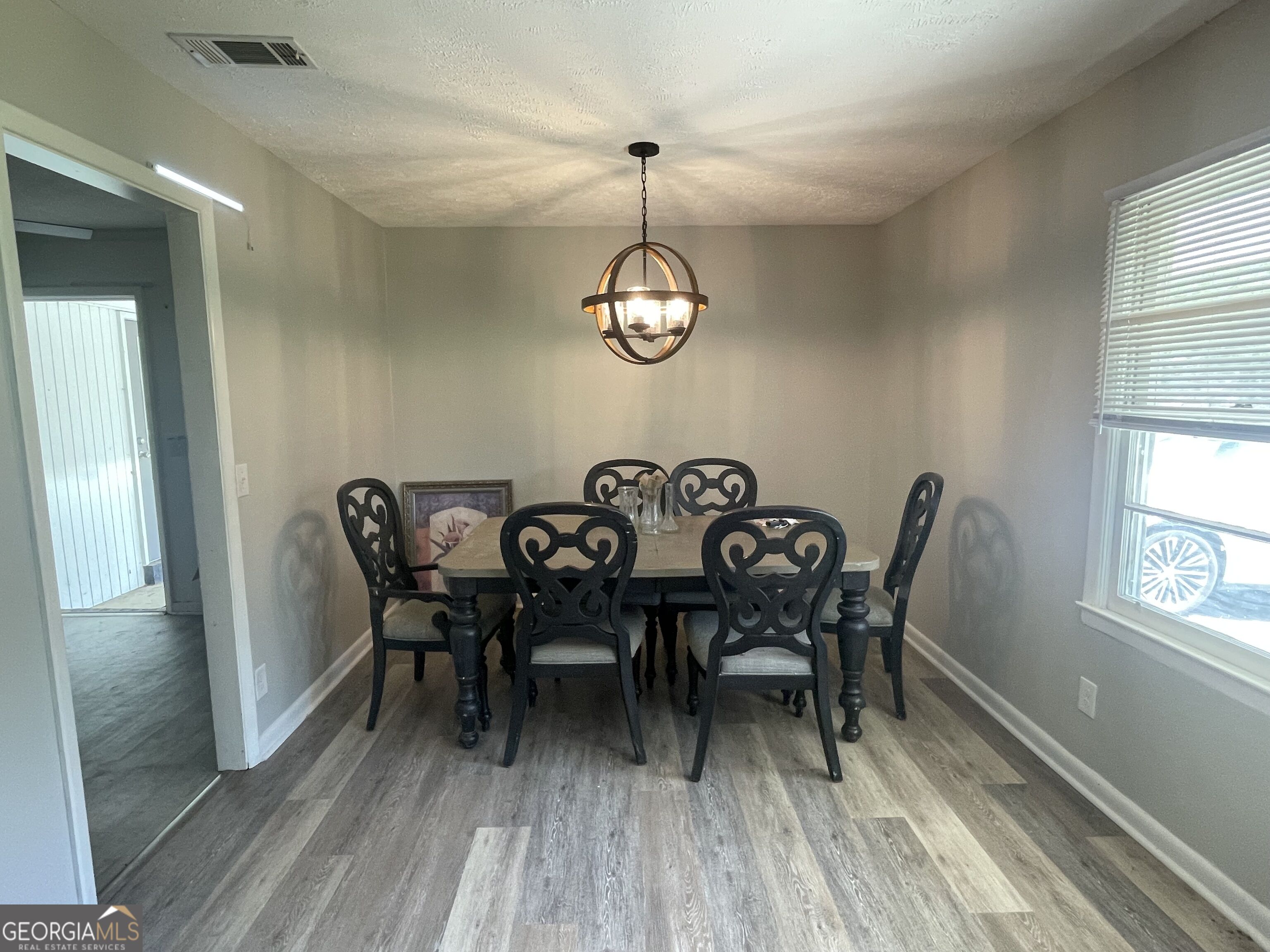 912 Jungle Road Property Photo 3
