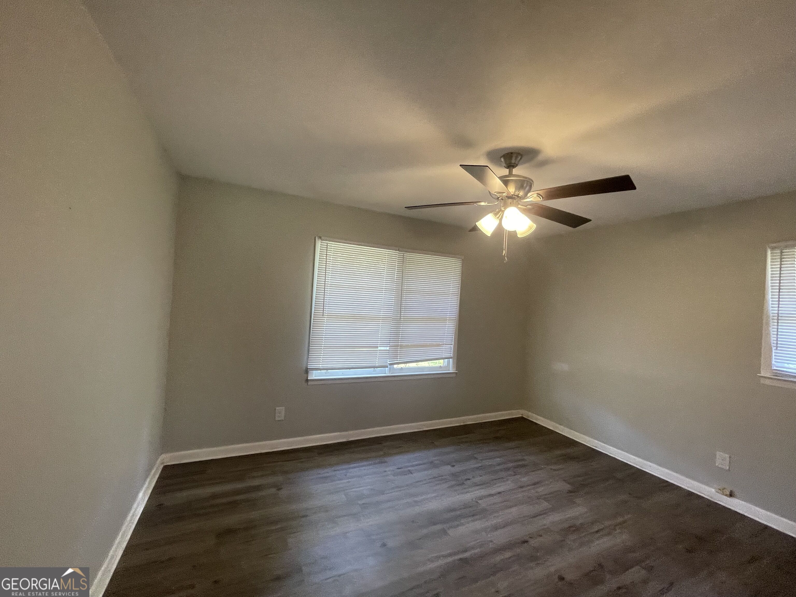 912 Jungle Road Property Photo 13