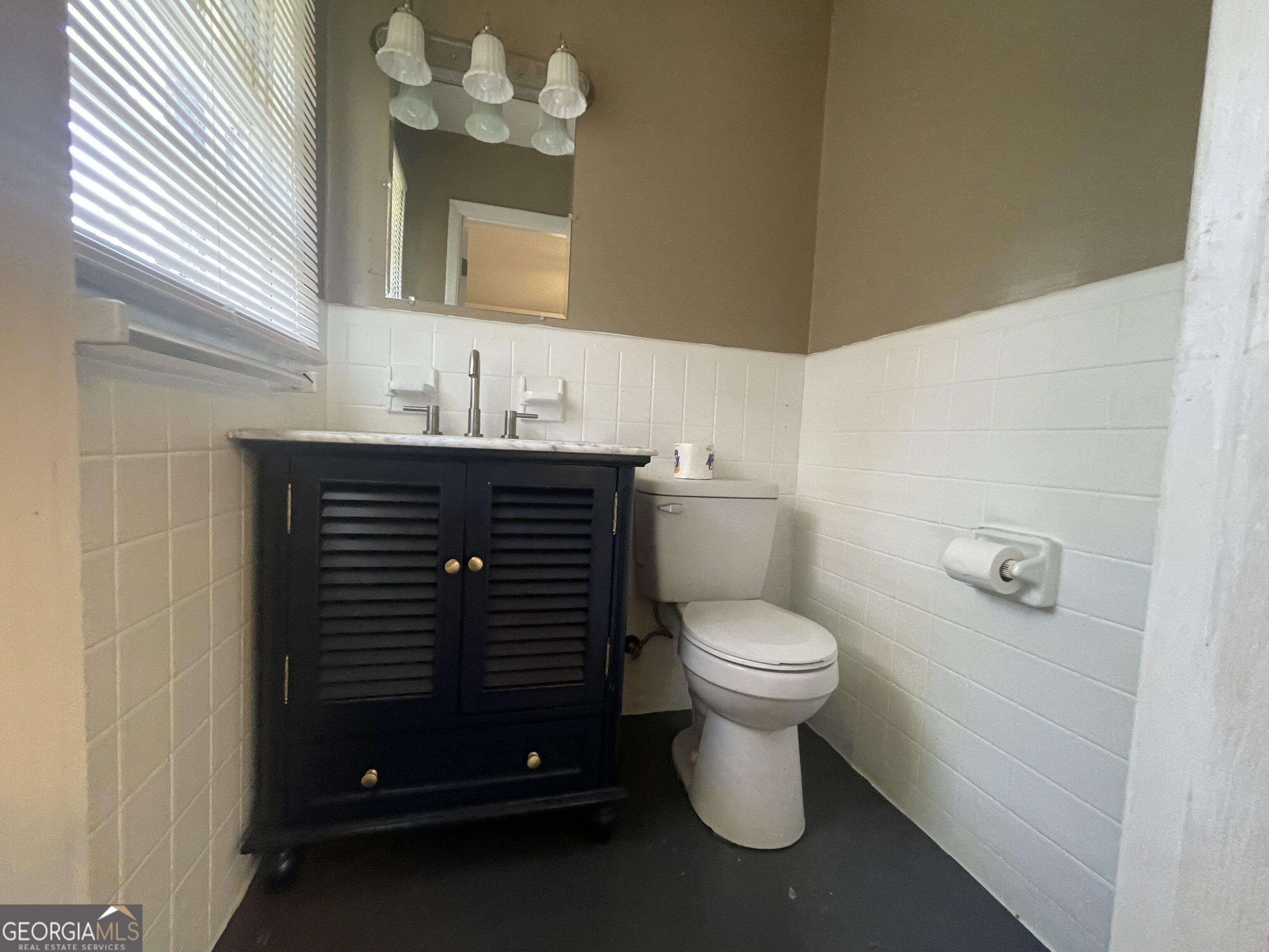 912 Jungle Road Property Photo 15