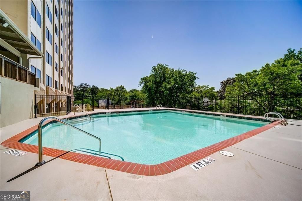 2479 Peachtree Road Ne # 303 Property Photo 8