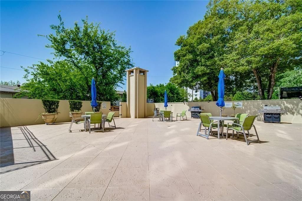 2479 Peachtree Road Ne # 303 Property Photo 14
