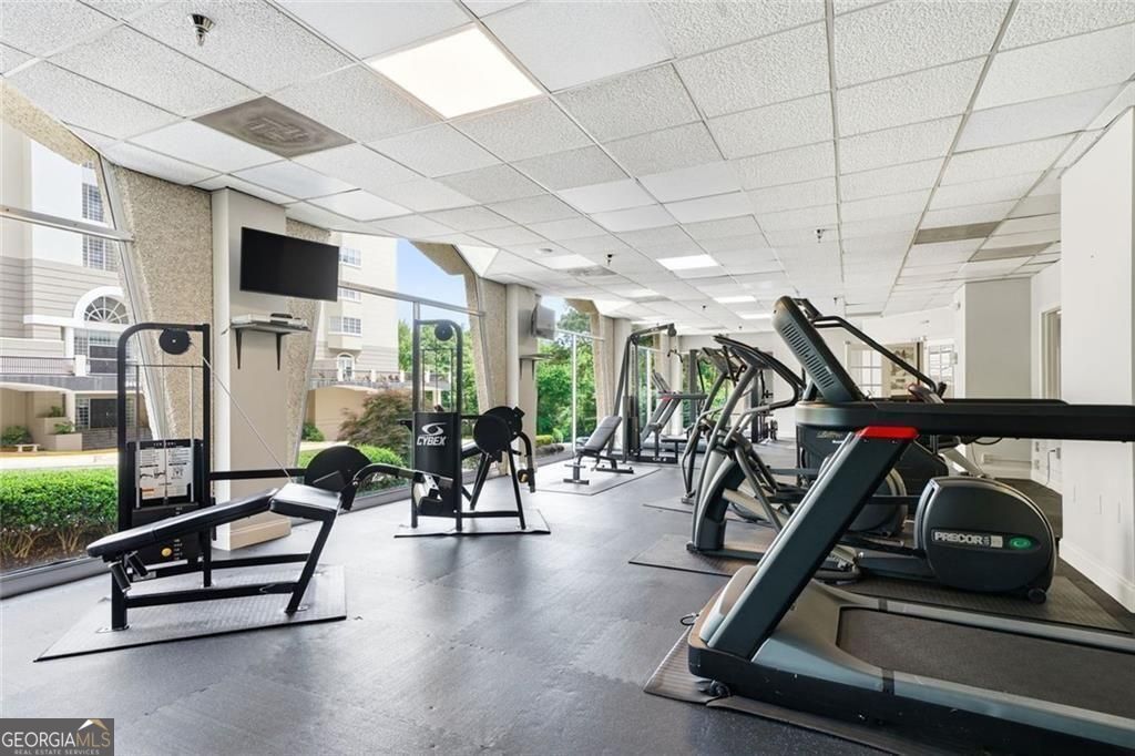 2479 Peachtree Road Ne # 303 Property Photo 35