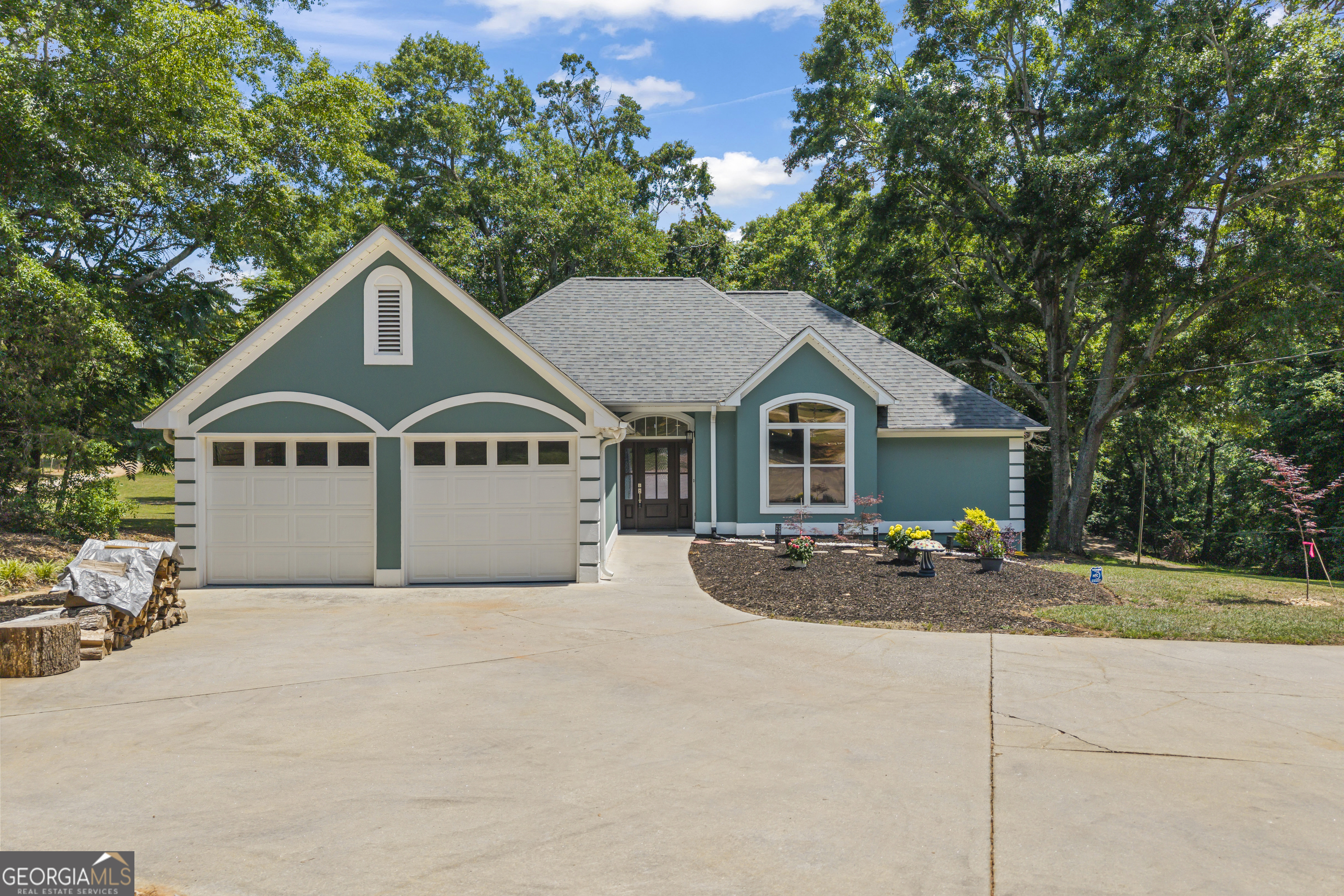 546 Old Beacon Light Road Property Photo 8