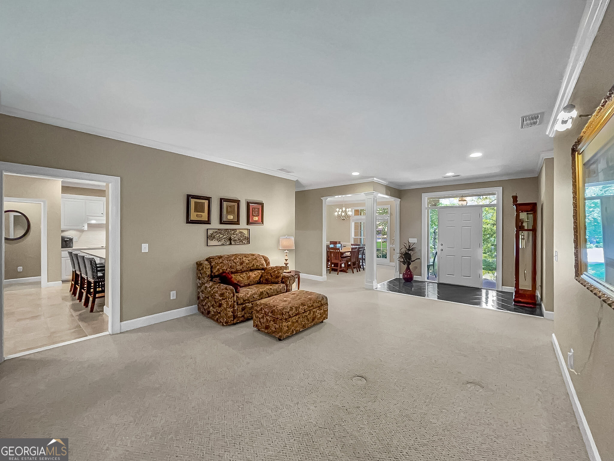 1071 Waterford Court Property Photo 4