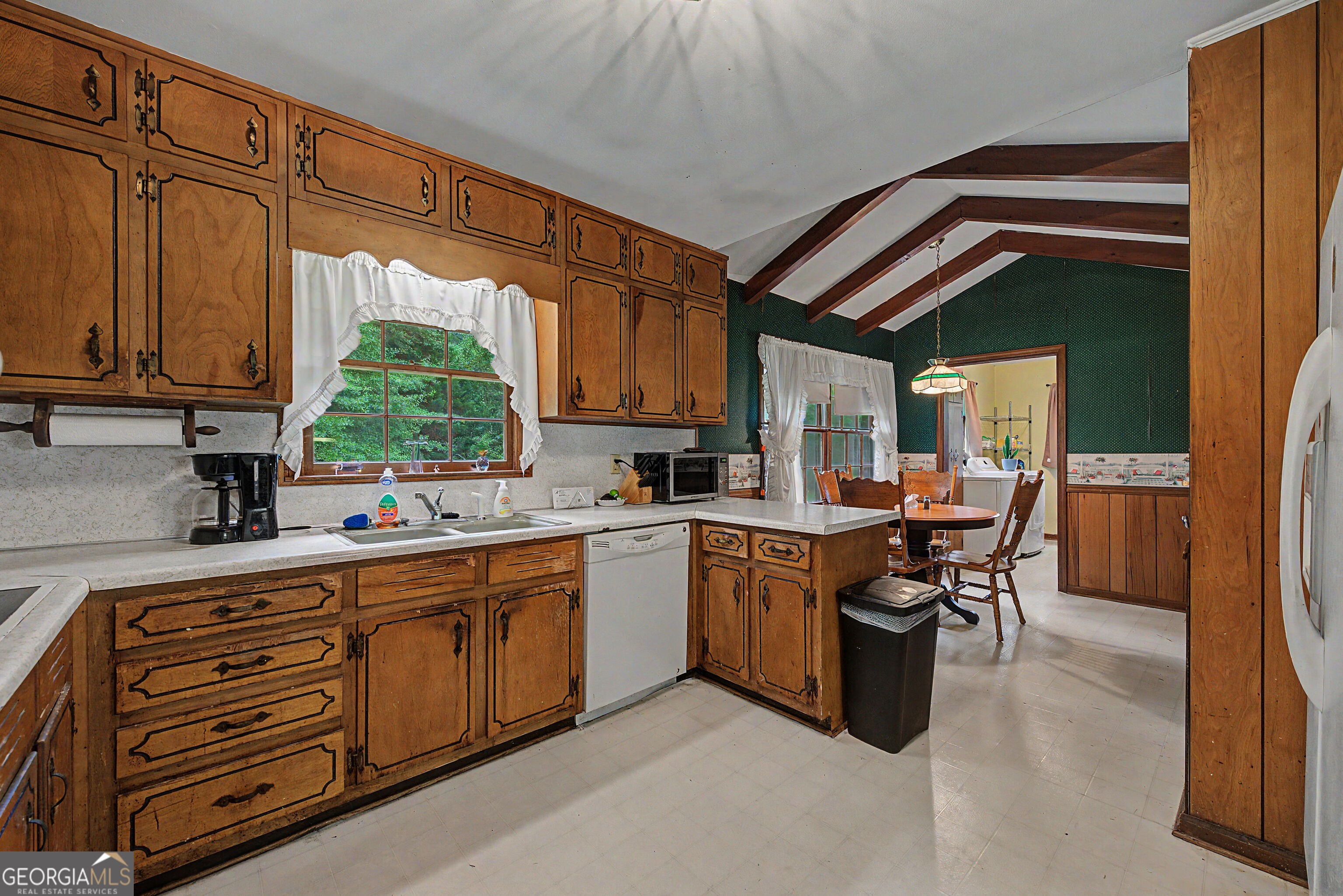 3885 Pittman Road Property Photo 4
