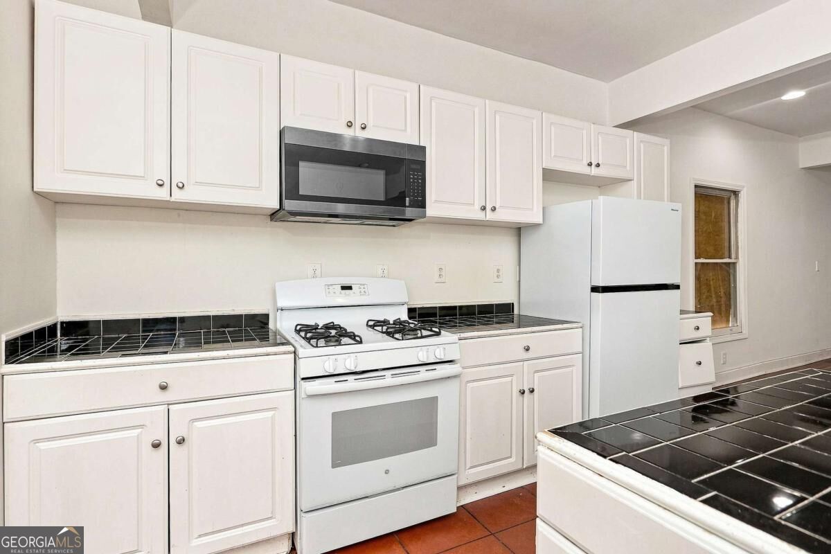 56 Vanira Avenue Se Property Photo 3