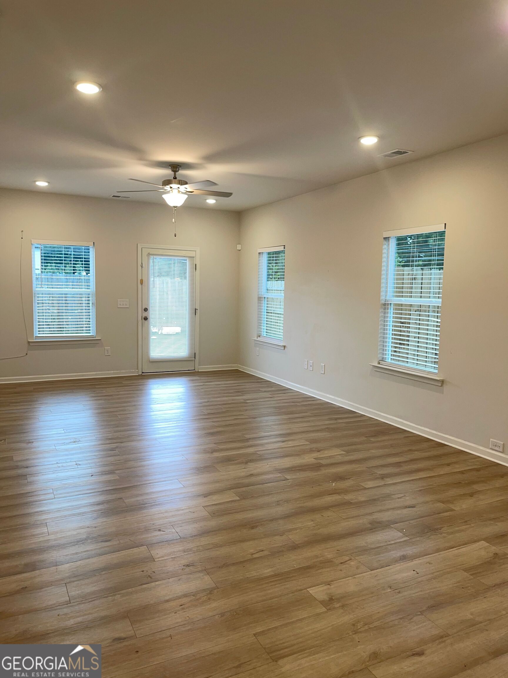 1492 Trellis Court Property Photo 2
