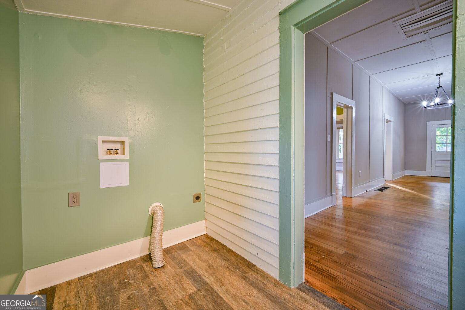 6 N Broad Street Property Photo 18