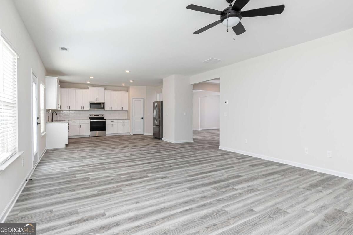 185 Egret Court Property Photo 8