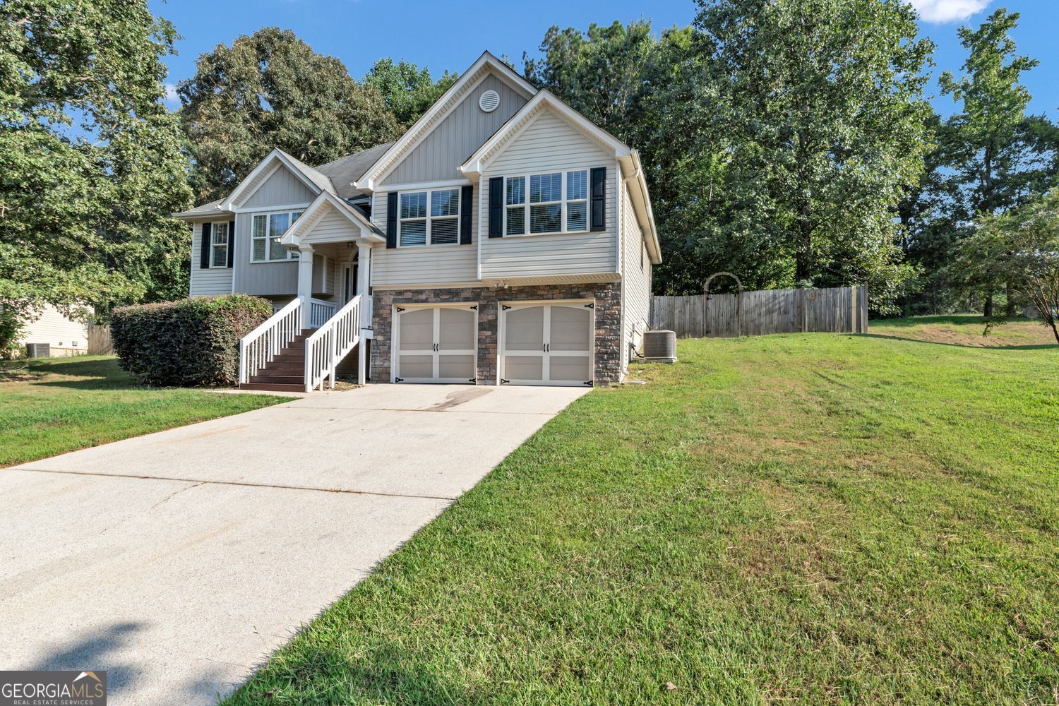 242 Elk Drive Property Photo 3