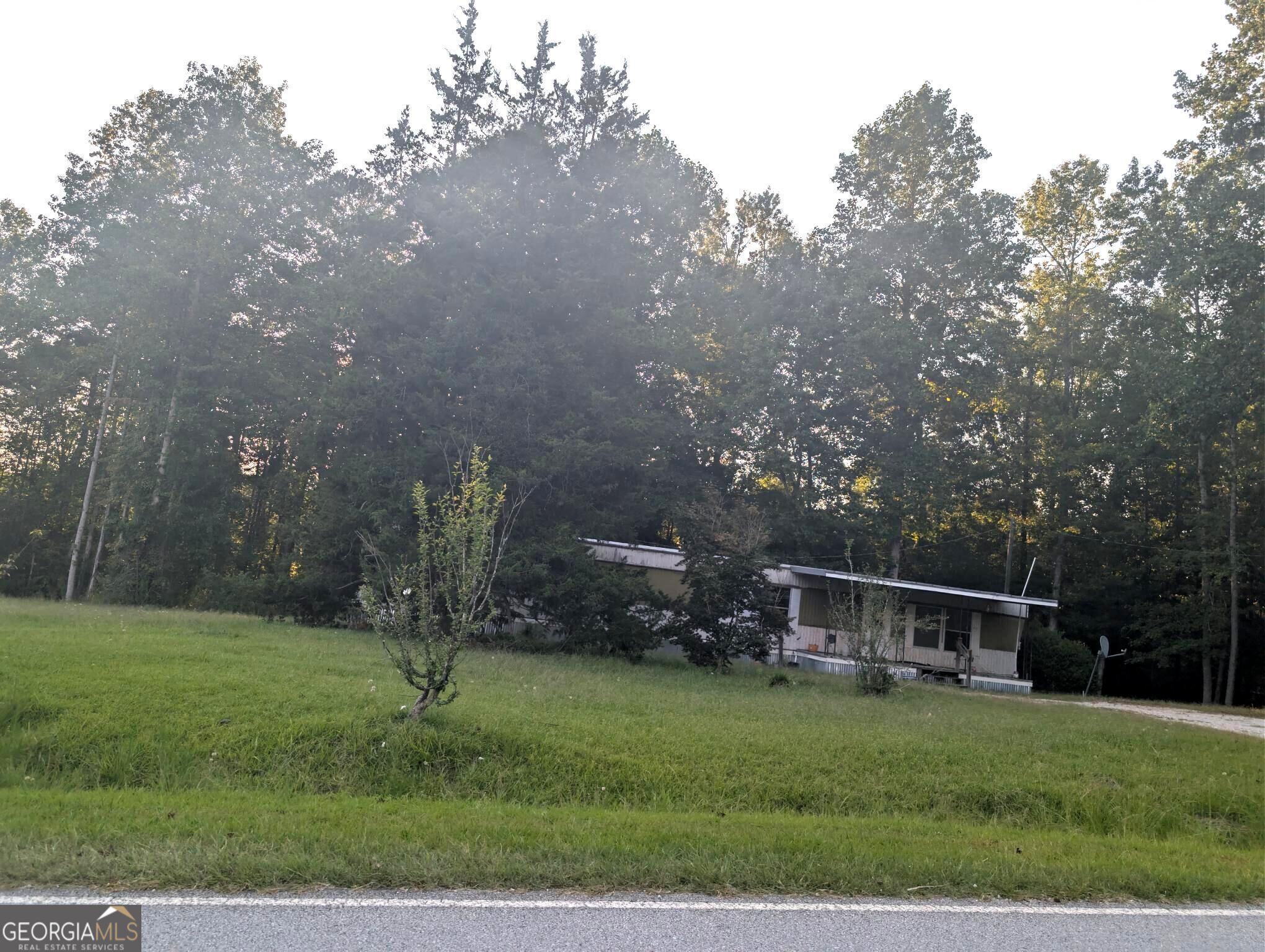 322 N Hicks Rd Property Photo 4