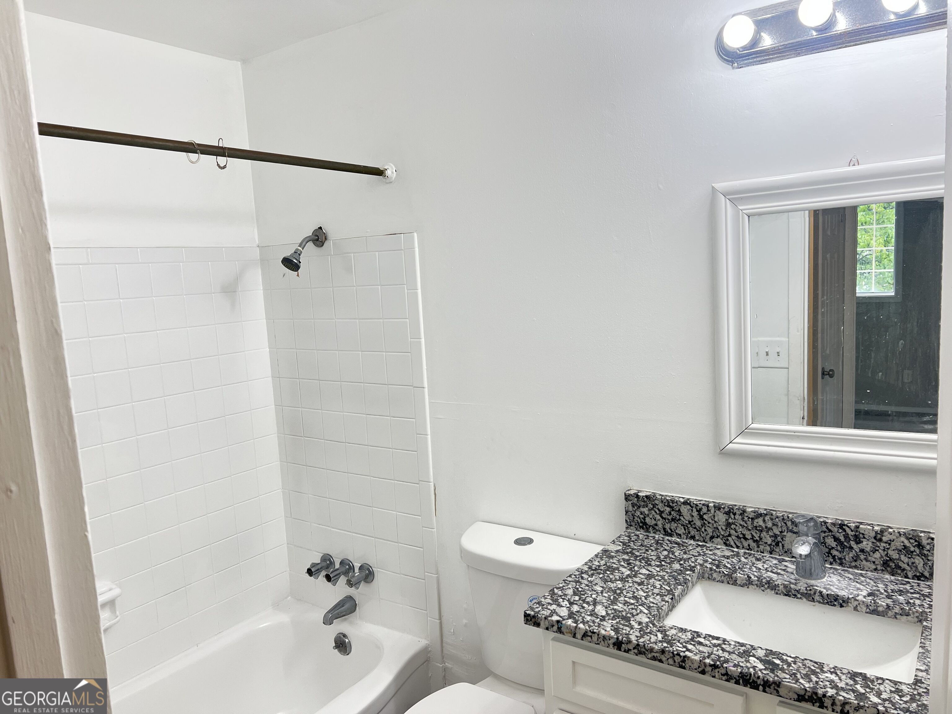 1259 Pineglen Drive Property Photo 6