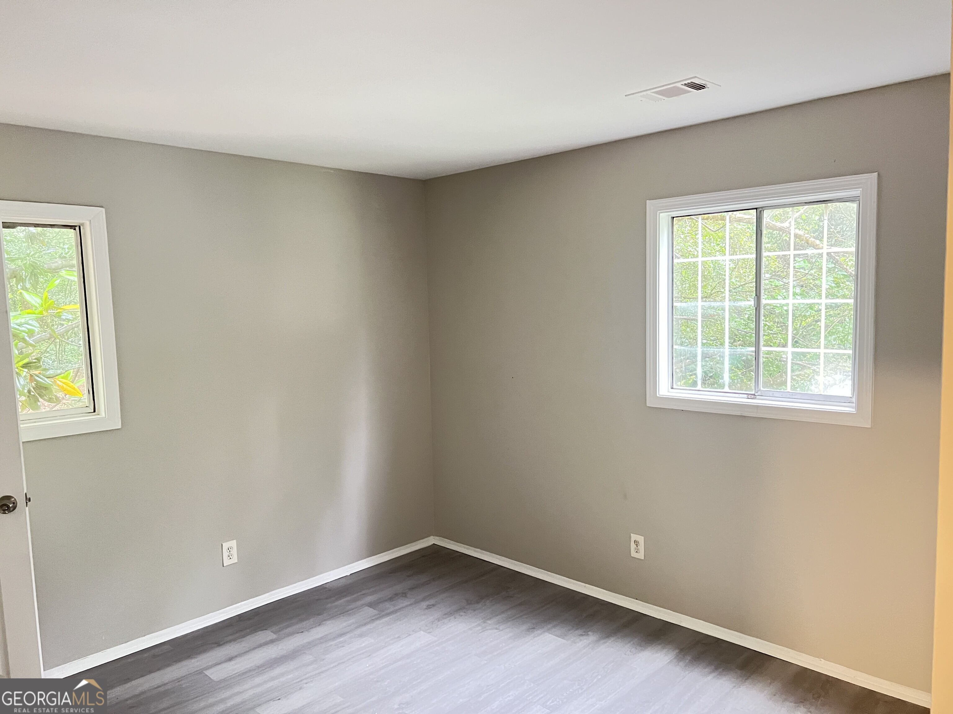 1259 Pineglen Drive Property Photo 11