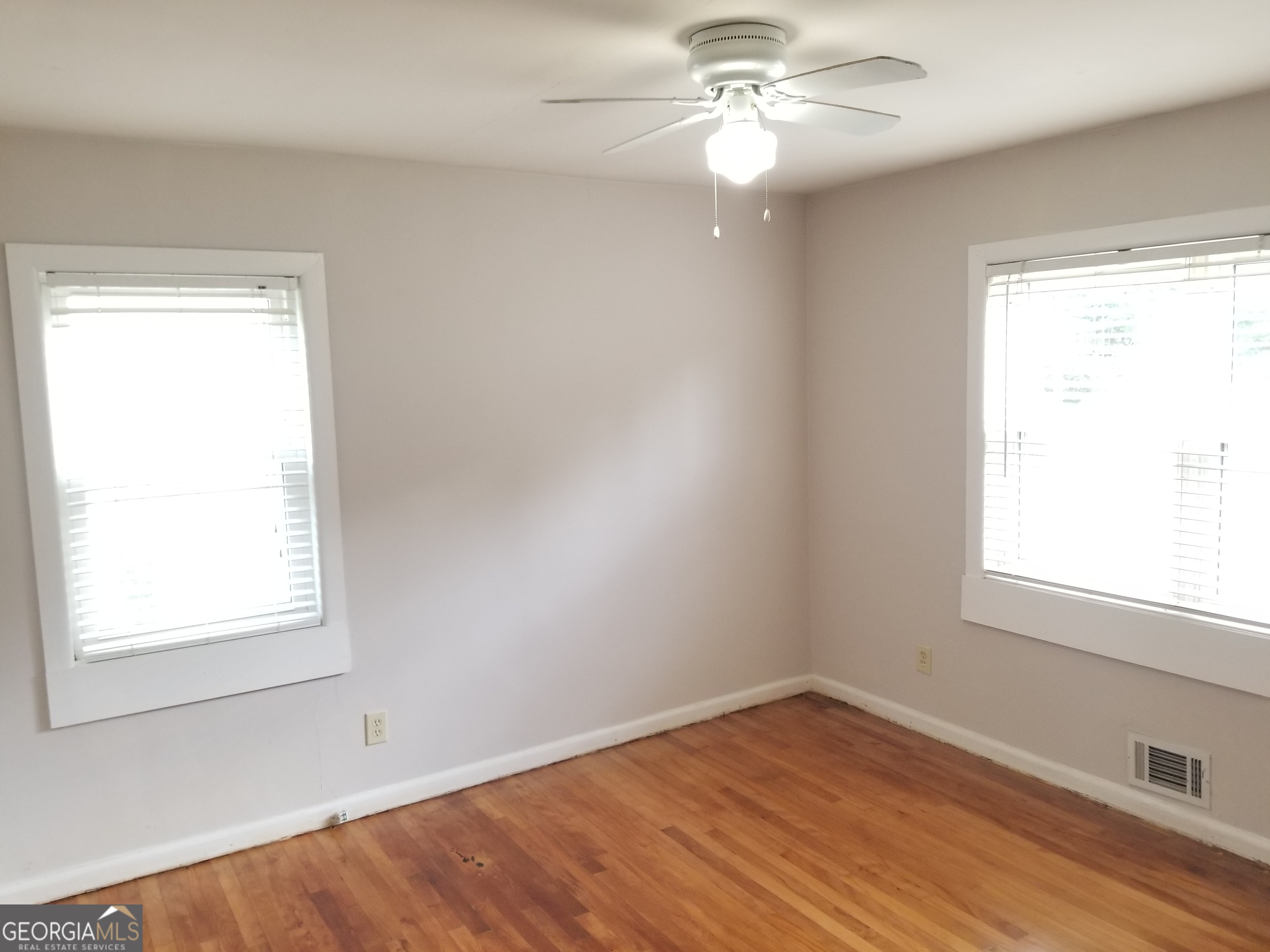 5066 Phillips Drive Property Photo 7