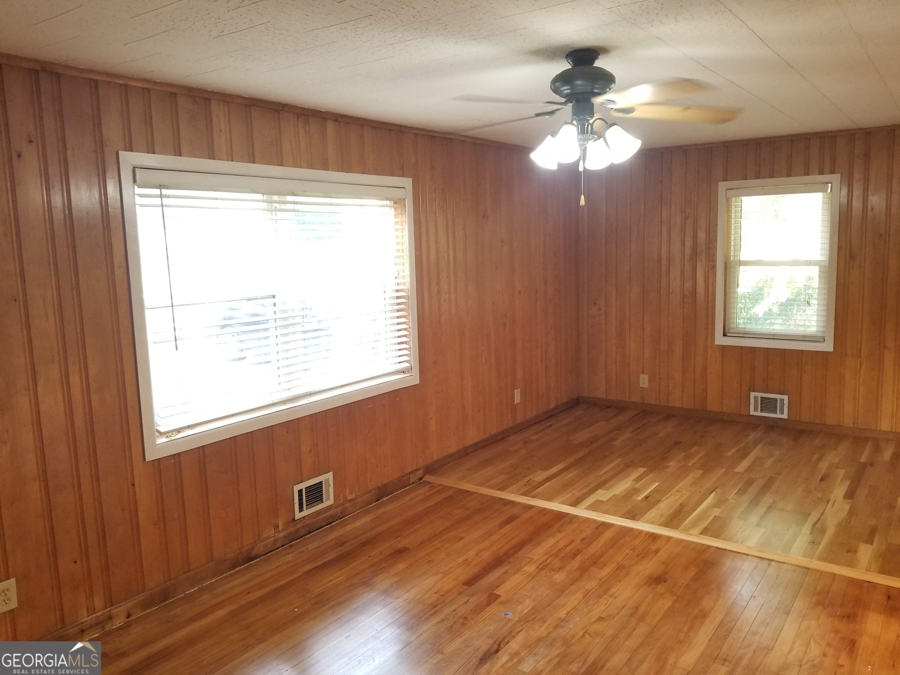 5066 Phillips Drive Property Photo 13