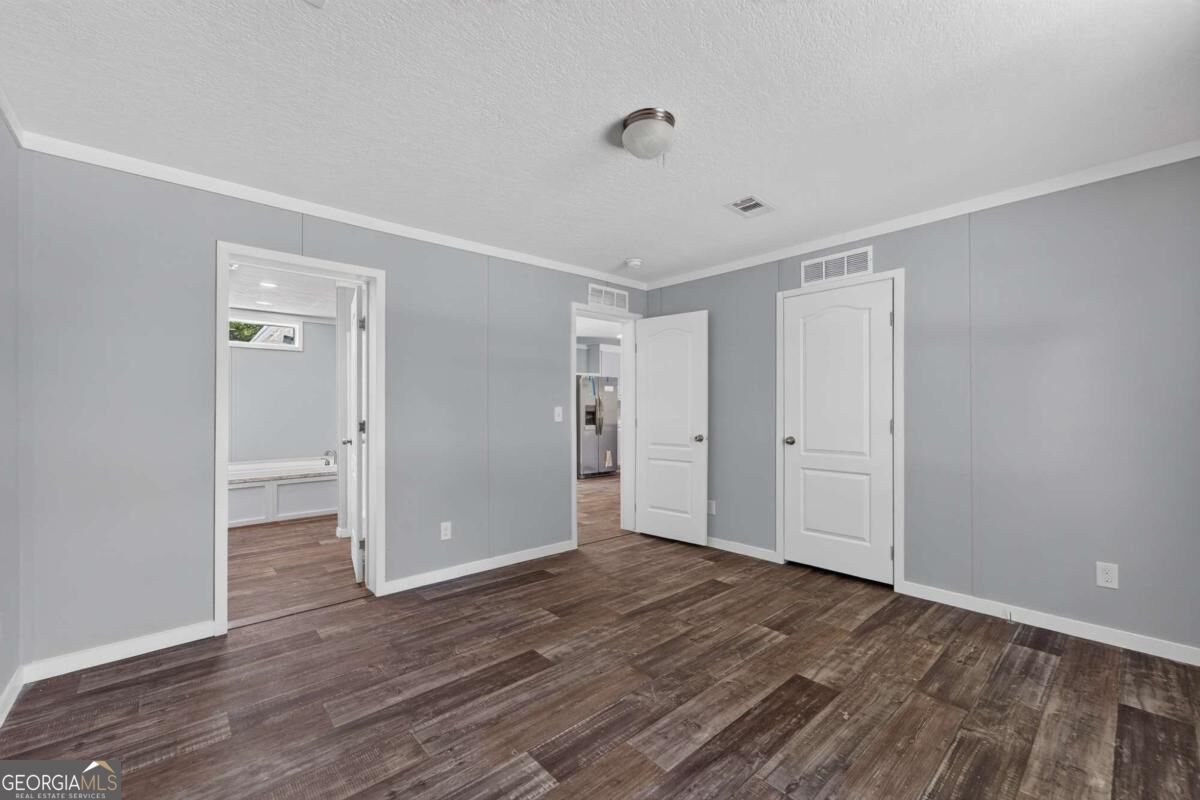 7485 Central Avenue Property Photo 9