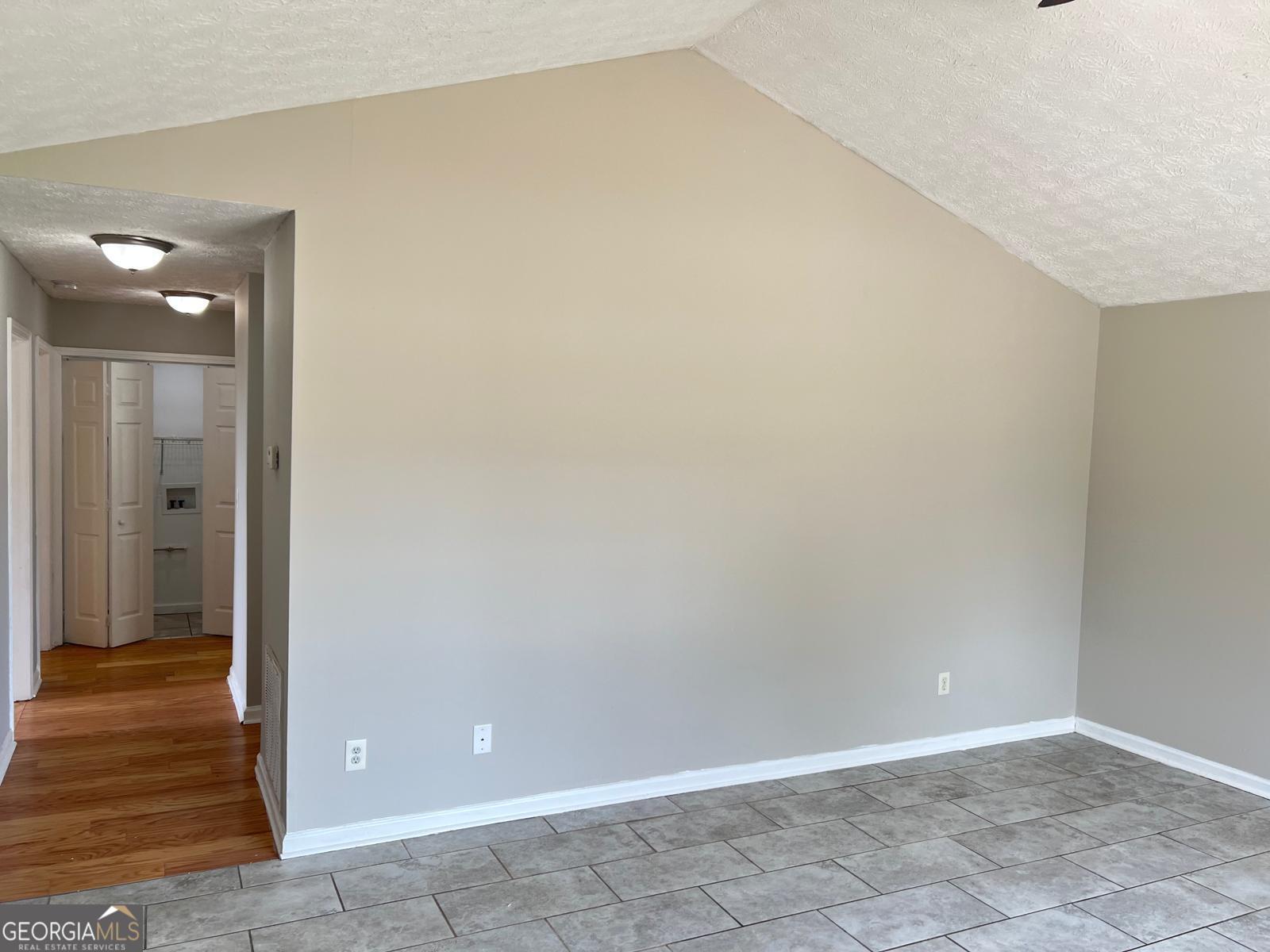 686 Morrow Road Property Photo 10