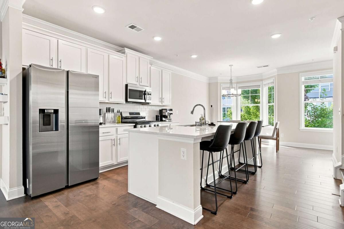 1746 Prelude Pte Property Photo 3
