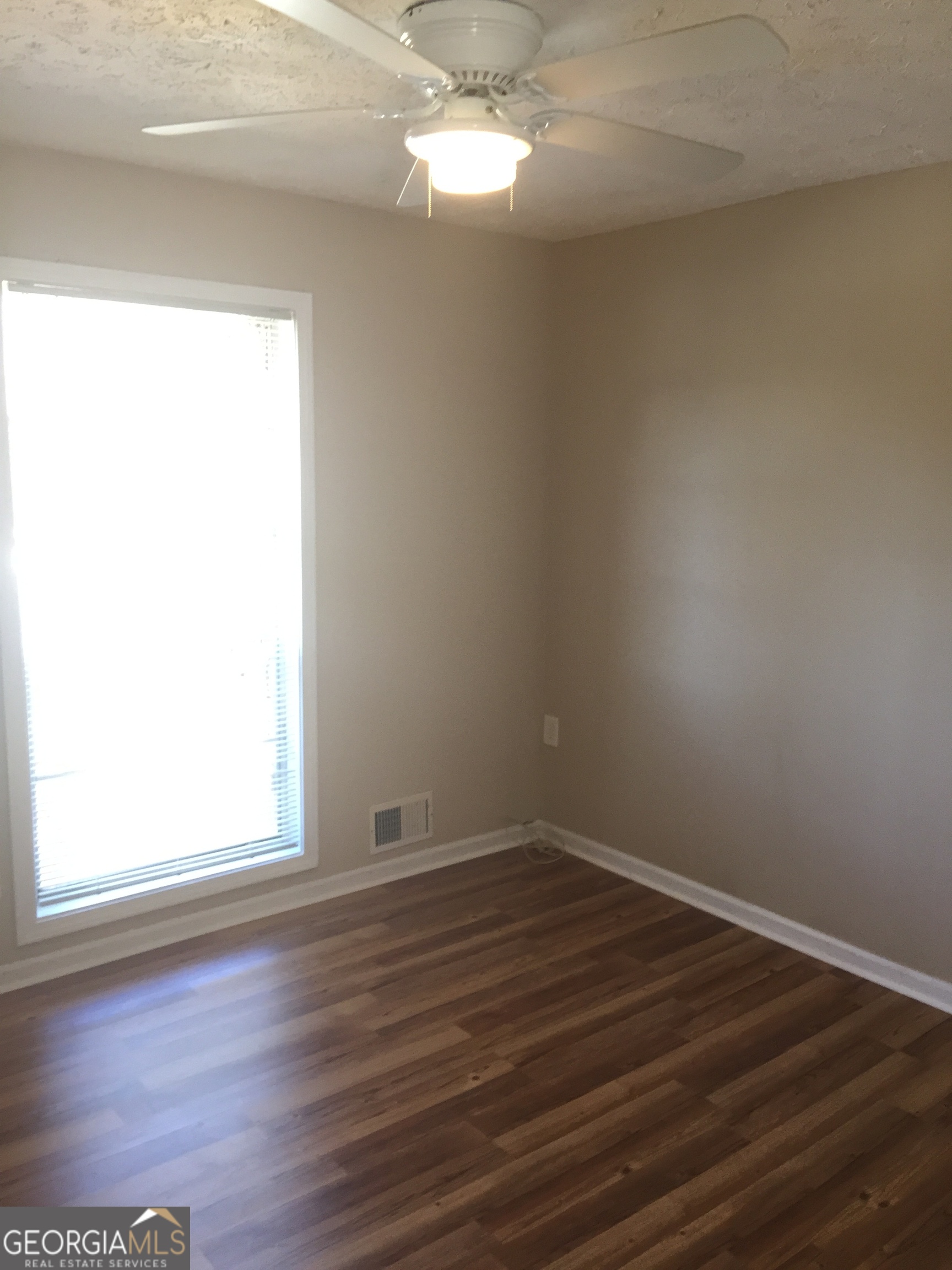 2076 Campfire Drive Property Photo 8