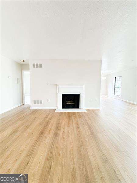 4113 Pine Heights Drive Ne Property Photo 4