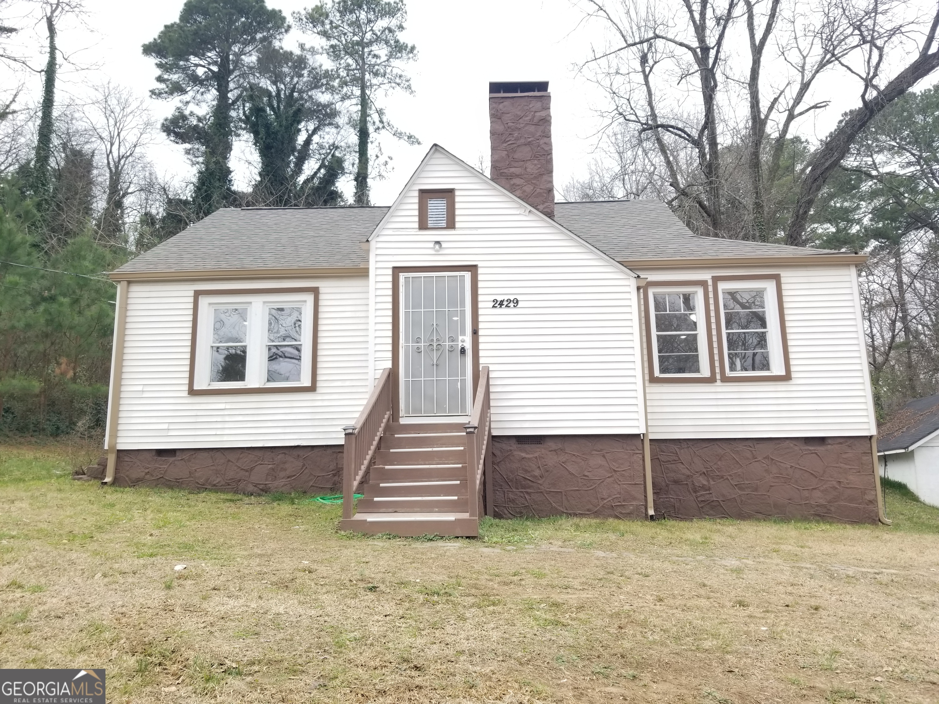 2429 Macon Drive Sw Property Photo 1