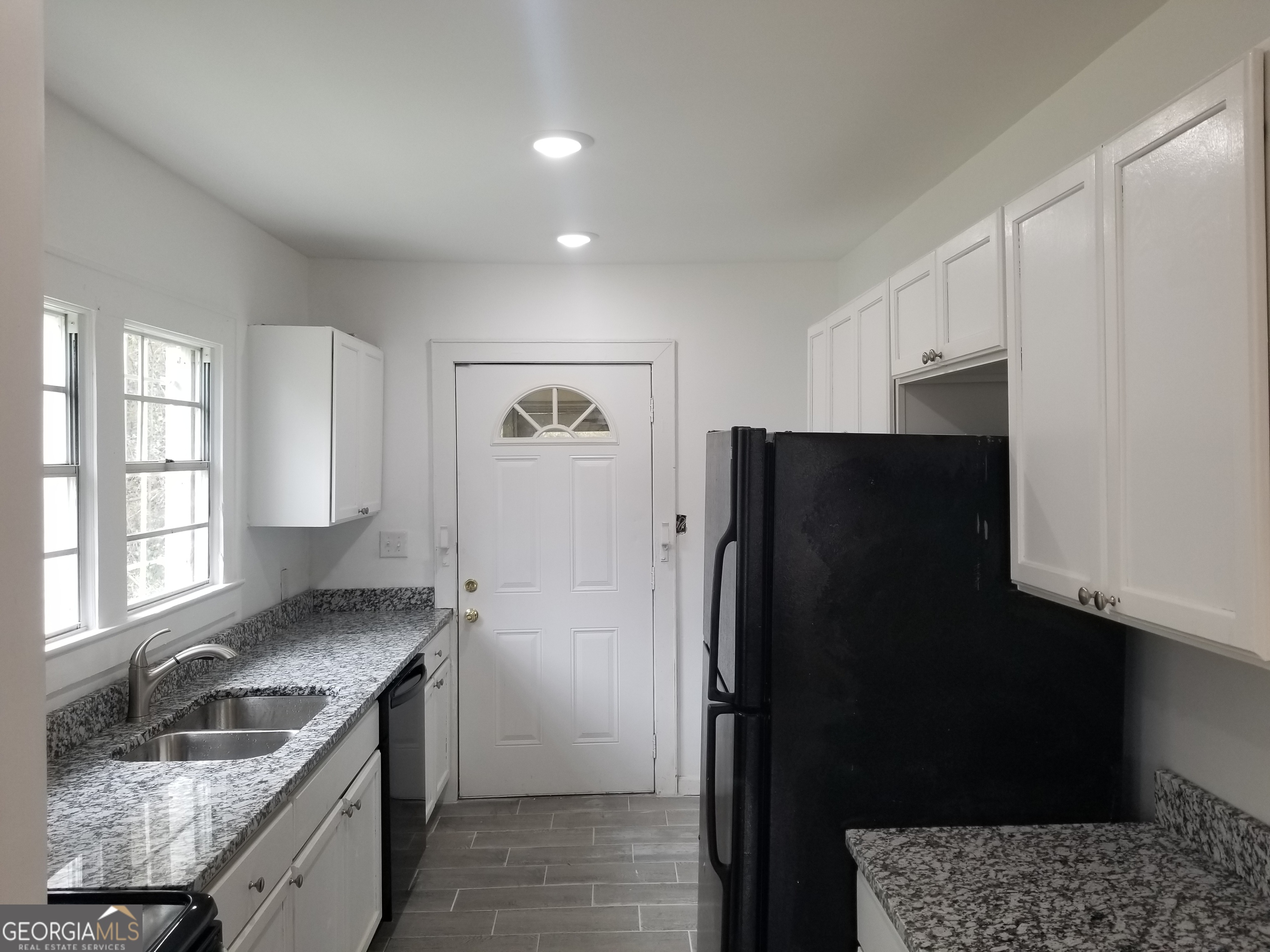 2429 Macon Drive Sw Property Photo 6