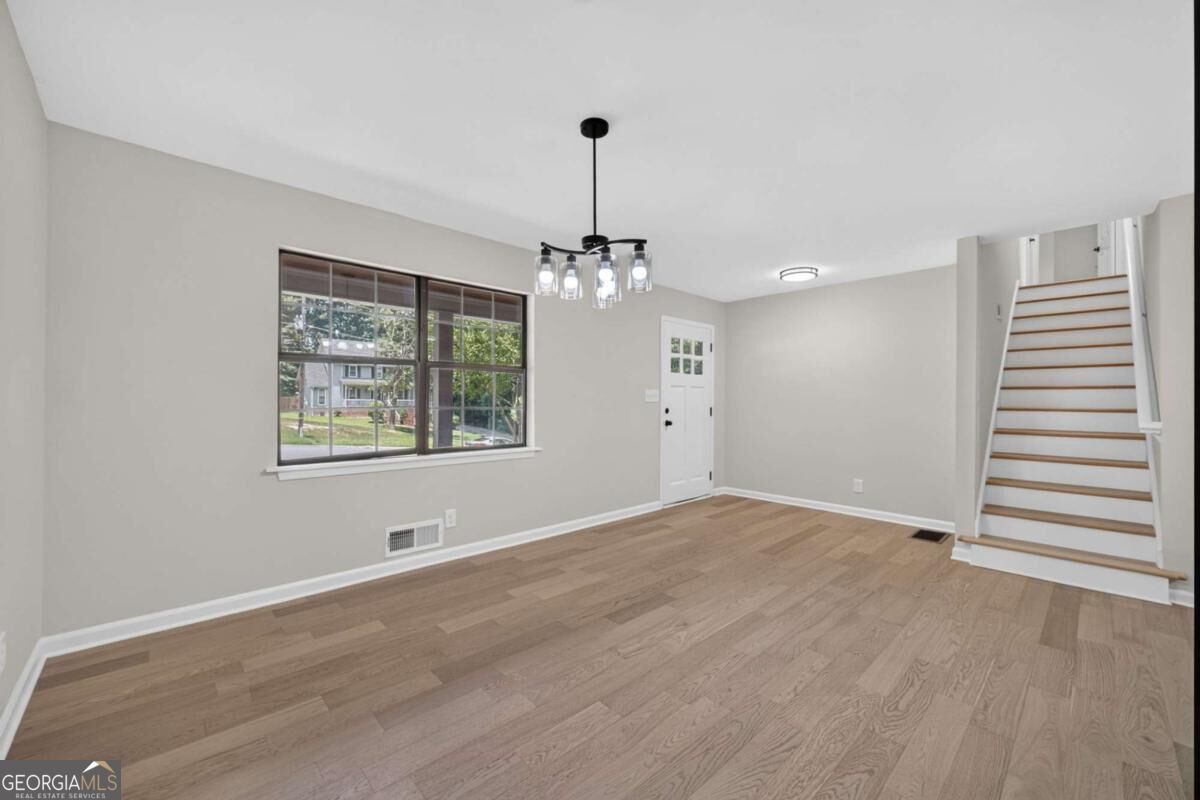 2273 Ivy Crest Drive Property Photo 8