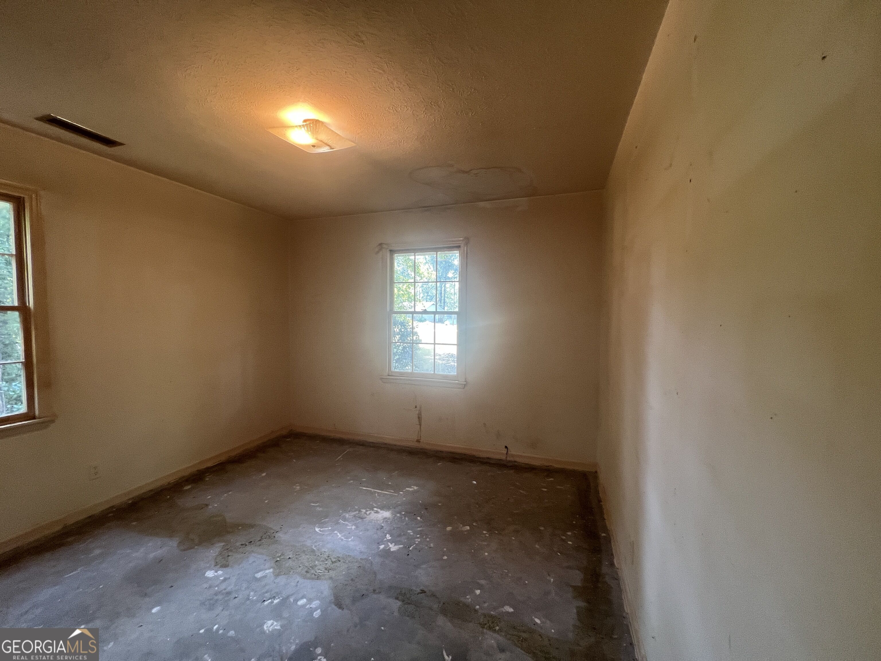 404 Debra Drive Property Photo 14