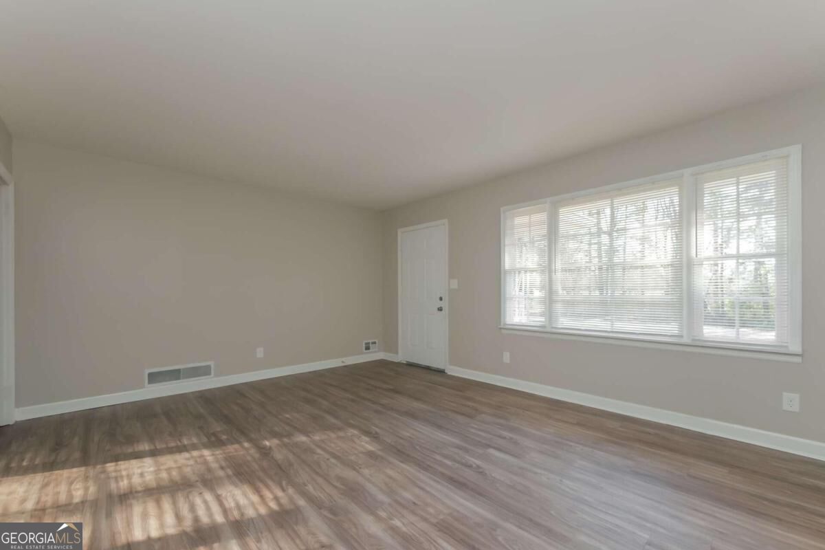 123 New Hope Road Property Photo 3