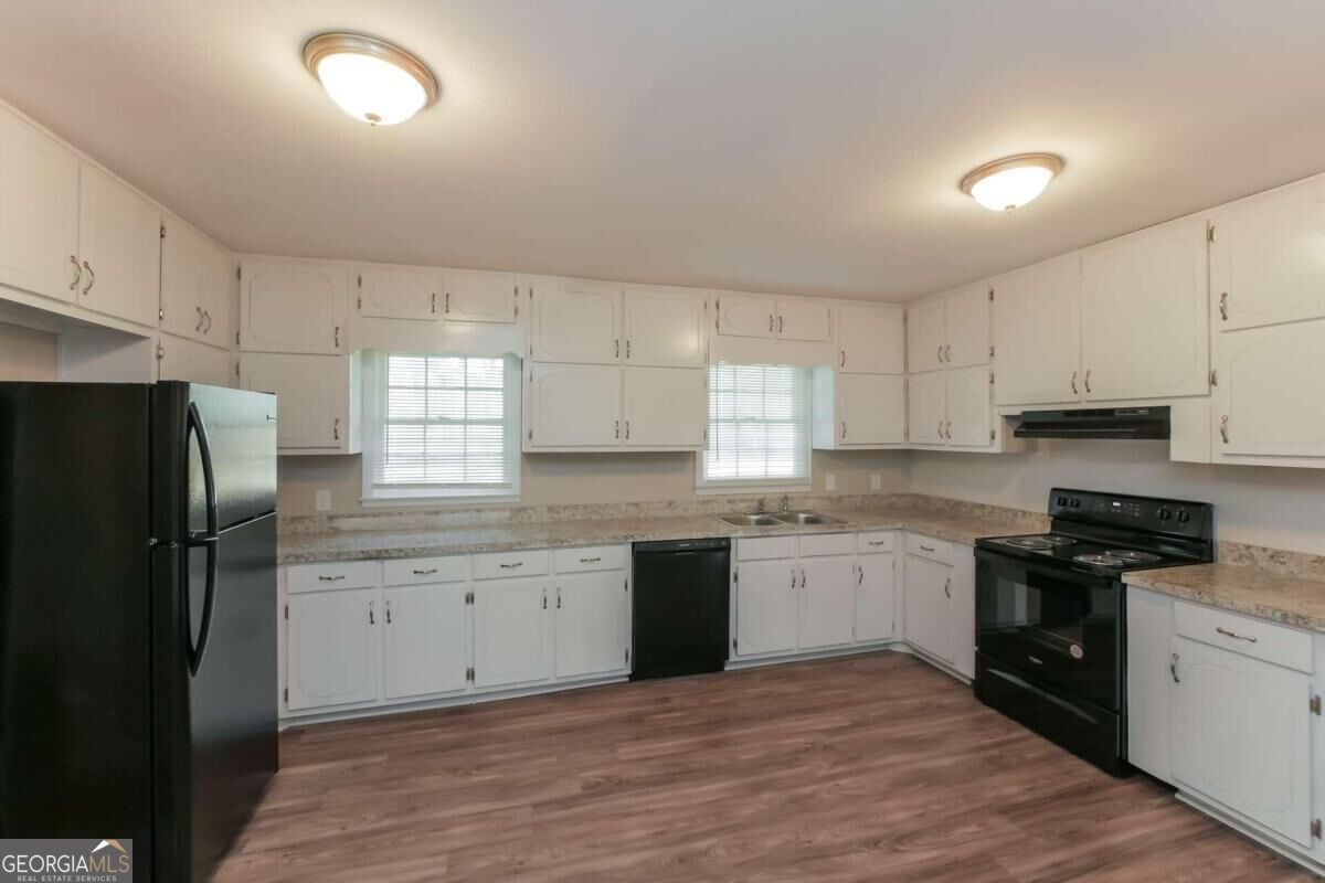123 New Hope Road Property Photo 7