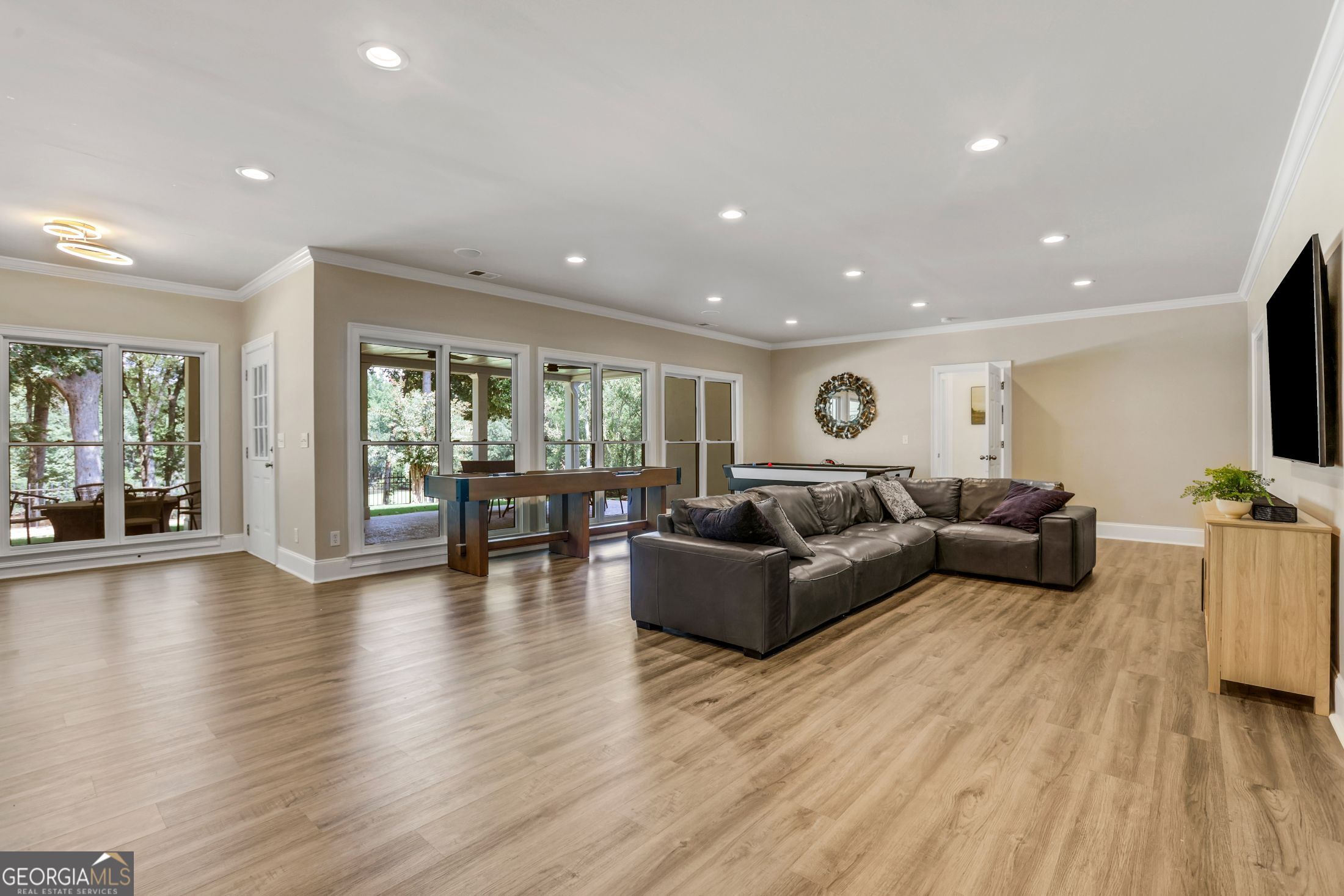 6815 Sunbriar Drive Property Photo 39