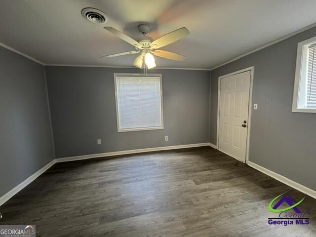 111 Glendale Court Property Photo 7