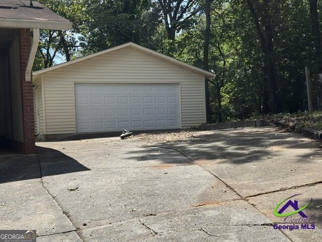 111 Glendale Court Property Photo 10