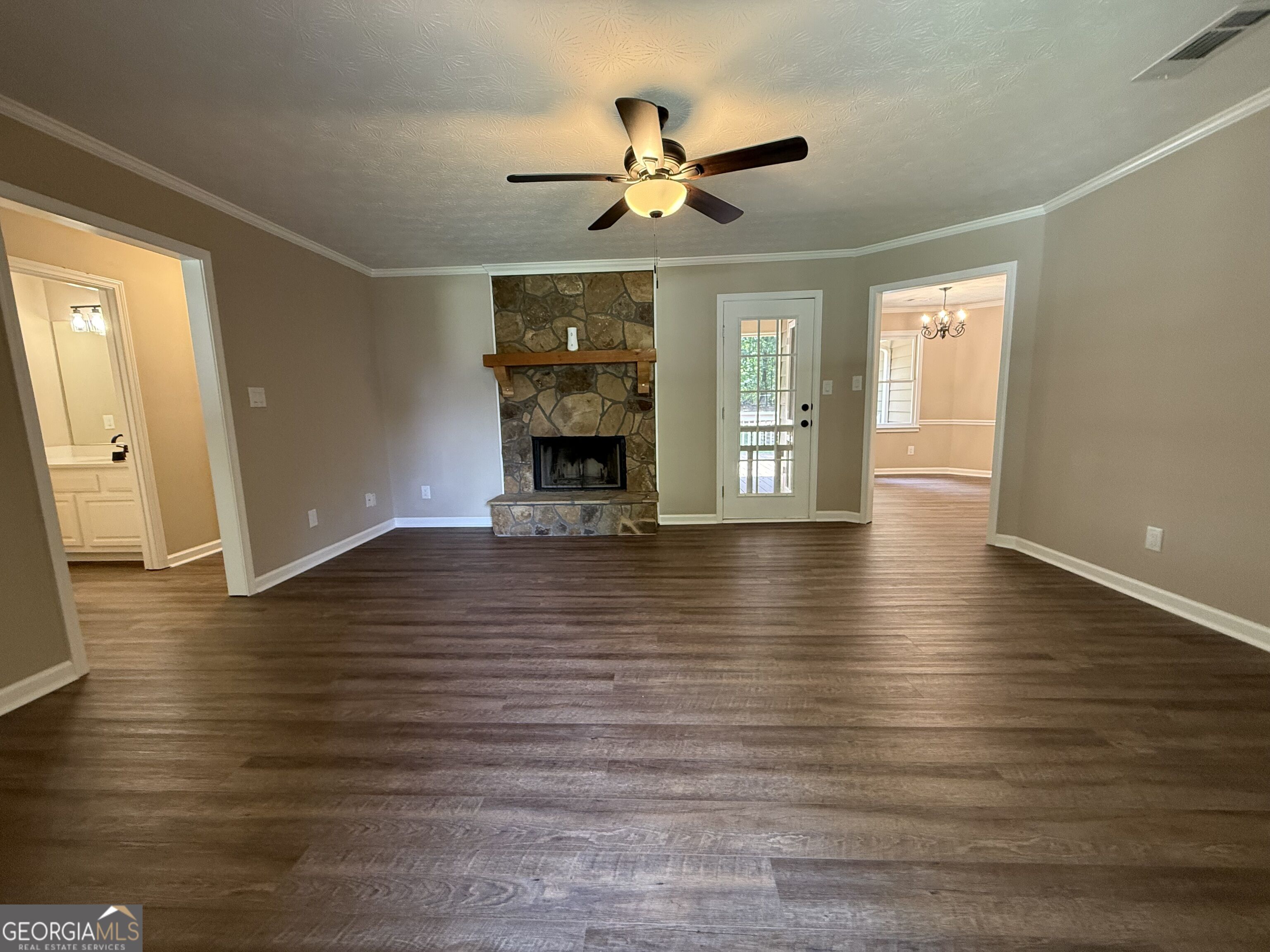 330 Fox Meadow Drive Property Photo 4