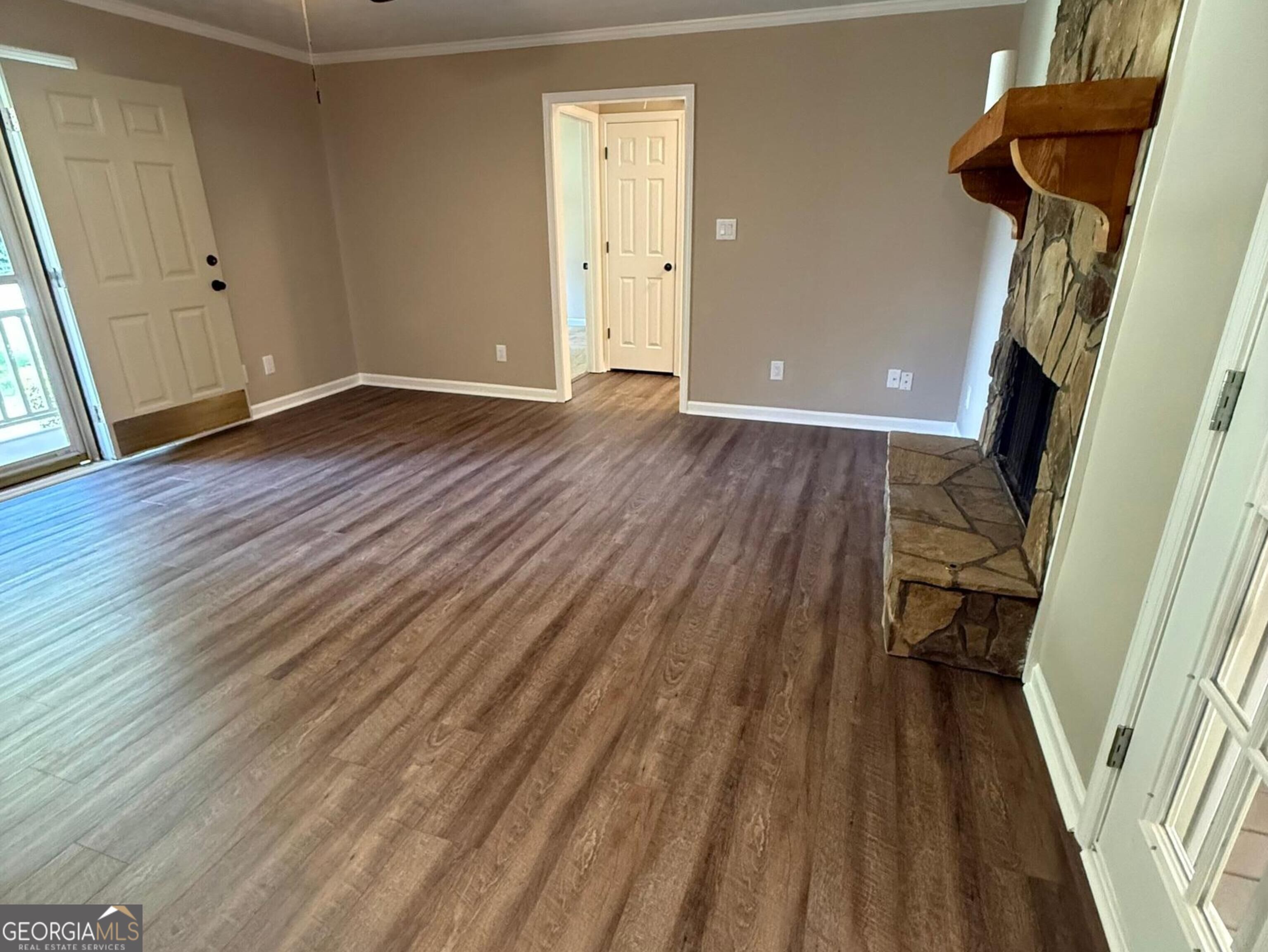 330 Fox Meadow Drive Property Photo 7