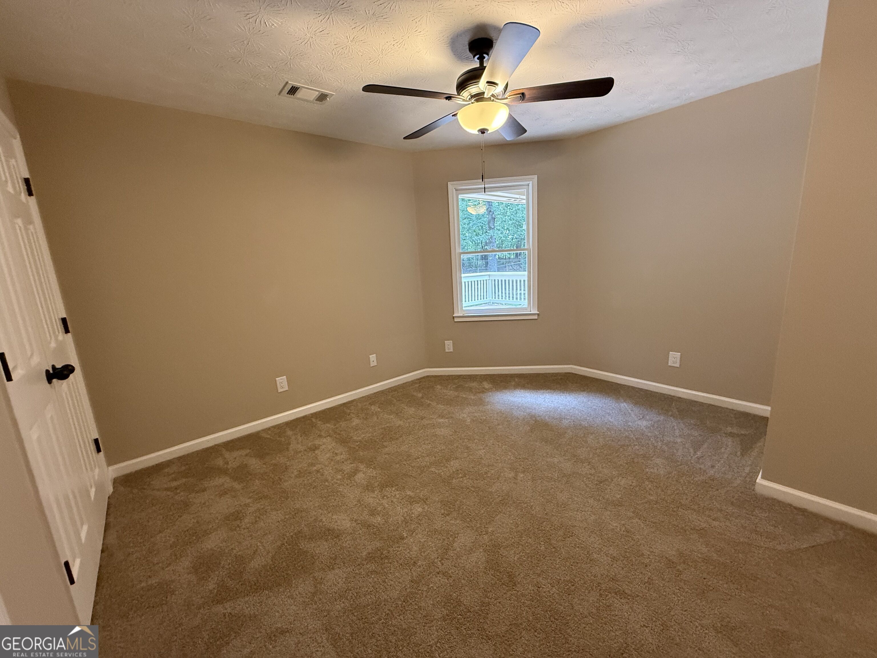 330 Fox Meadow Drive Property Photo 10