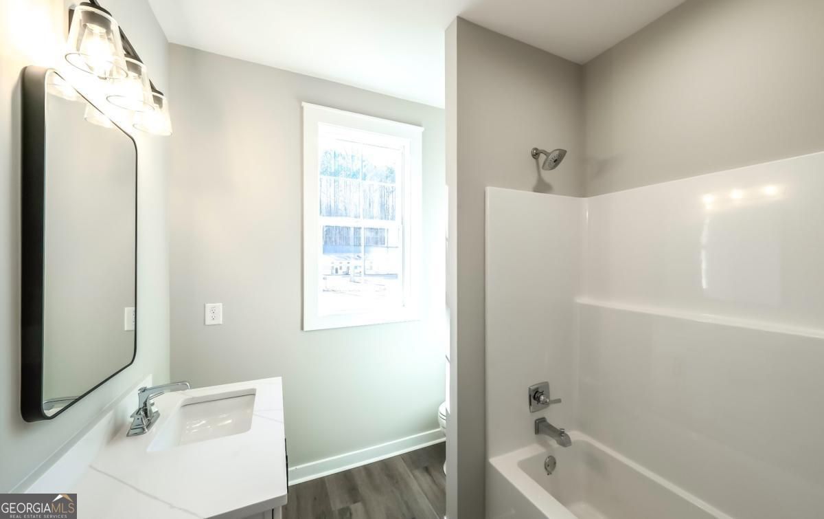 485 West Avenue Property Photo 21
