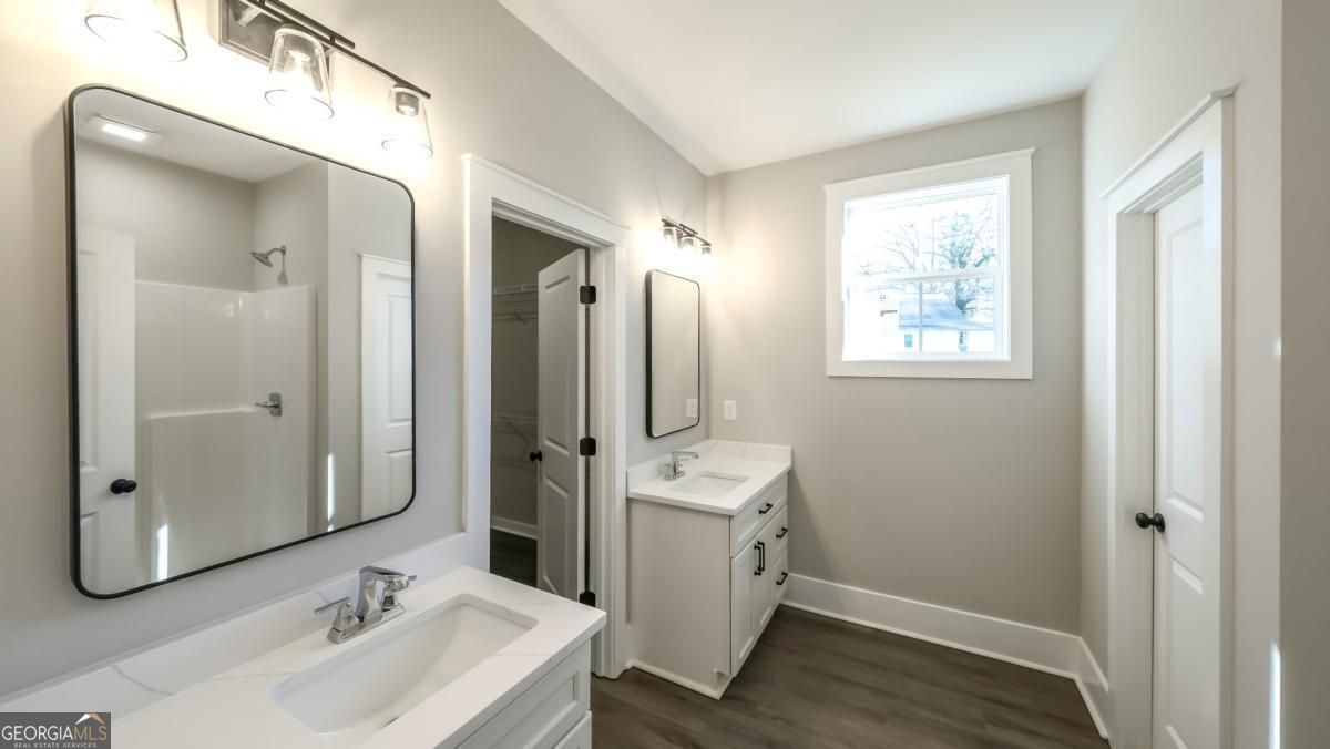 485 West Avenue Property Photo 24