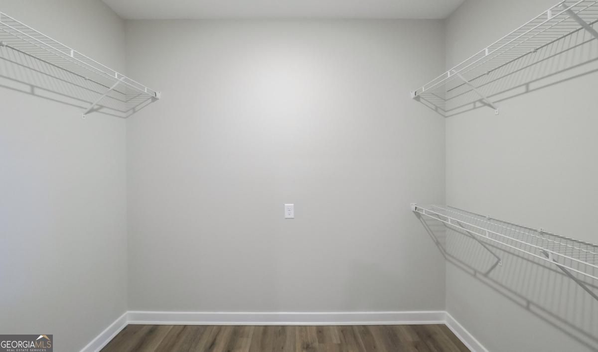 485 West Avenue Property Photo 26
