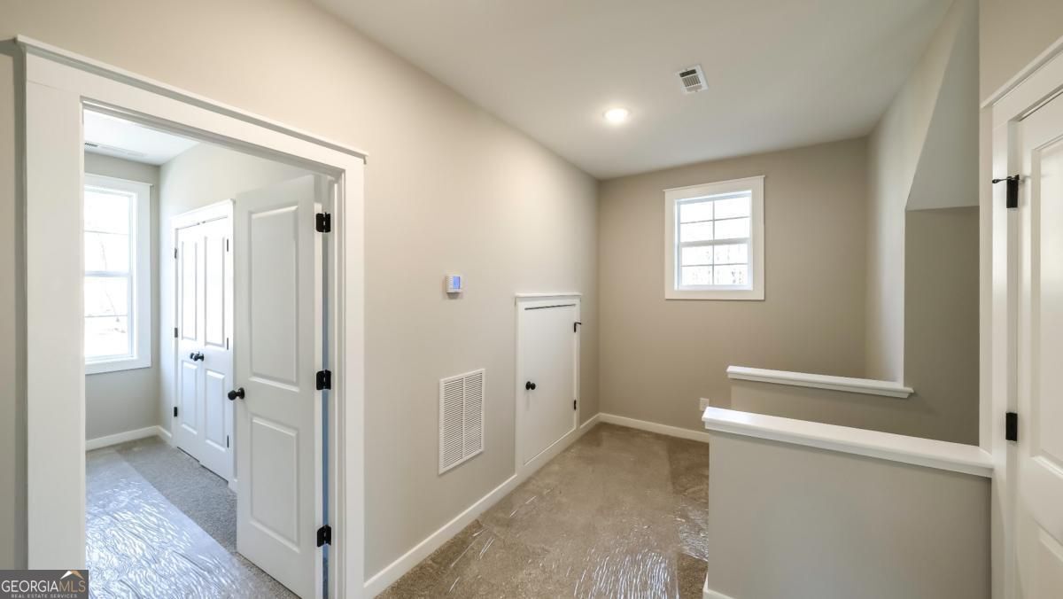 485 West Avenue Property Photo 28