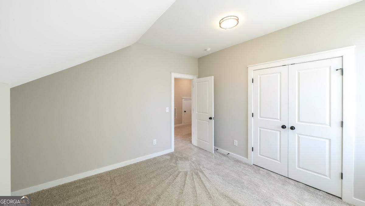 485 West Avenue Property Photo 37