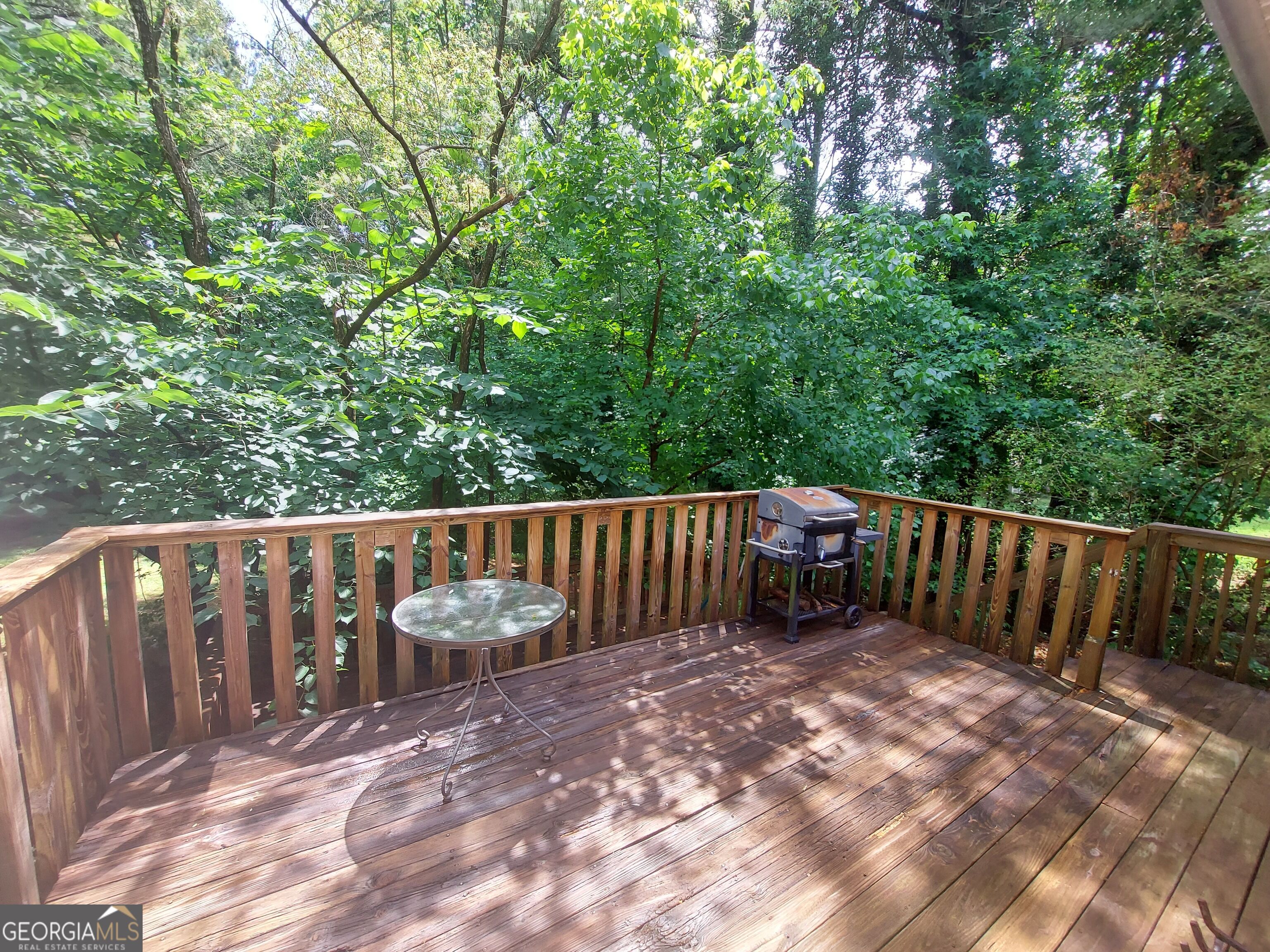 2737 Crestworth Lane Property Photo 7