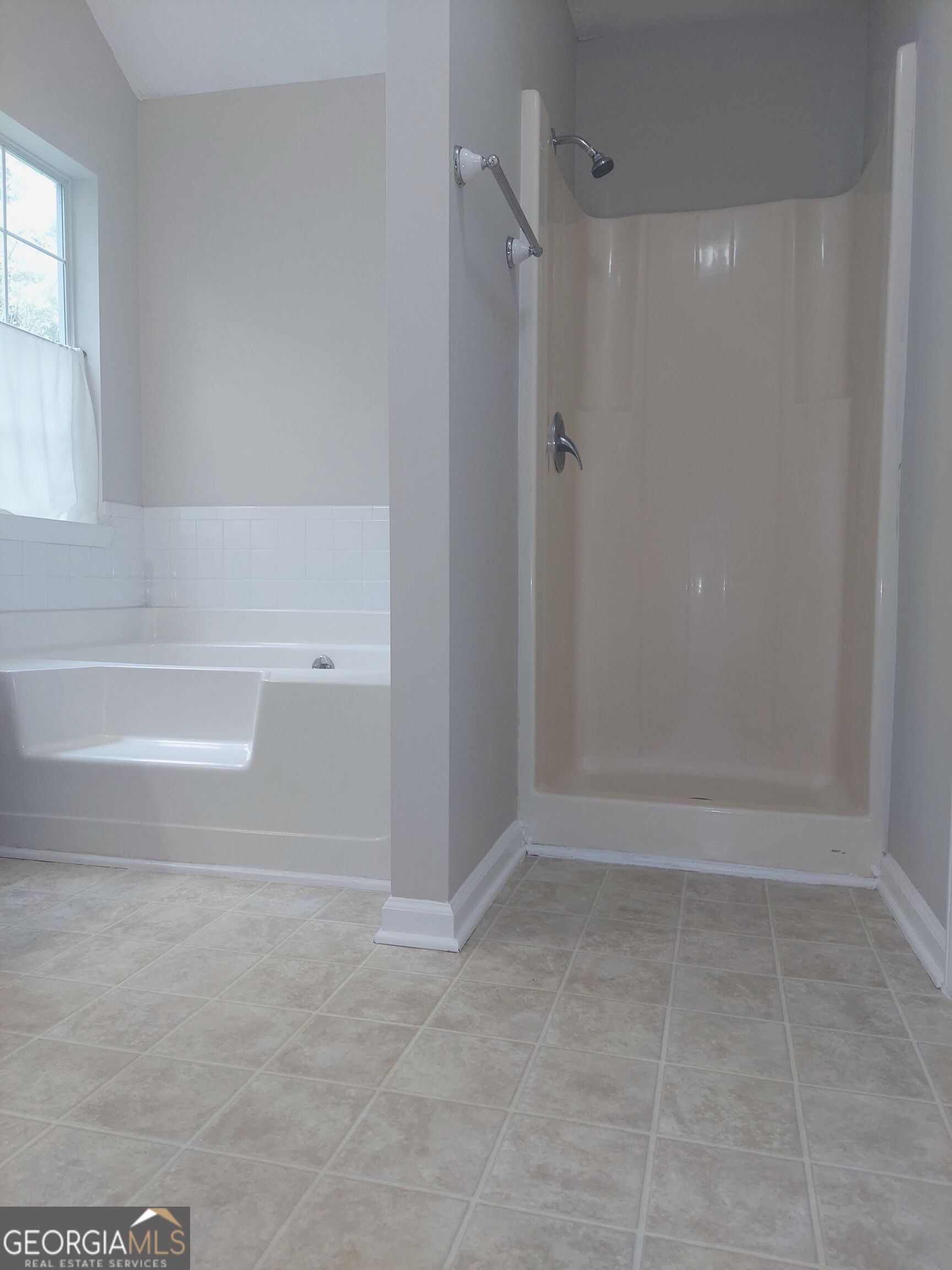 2737 Crestworth Lane Property Photo 13