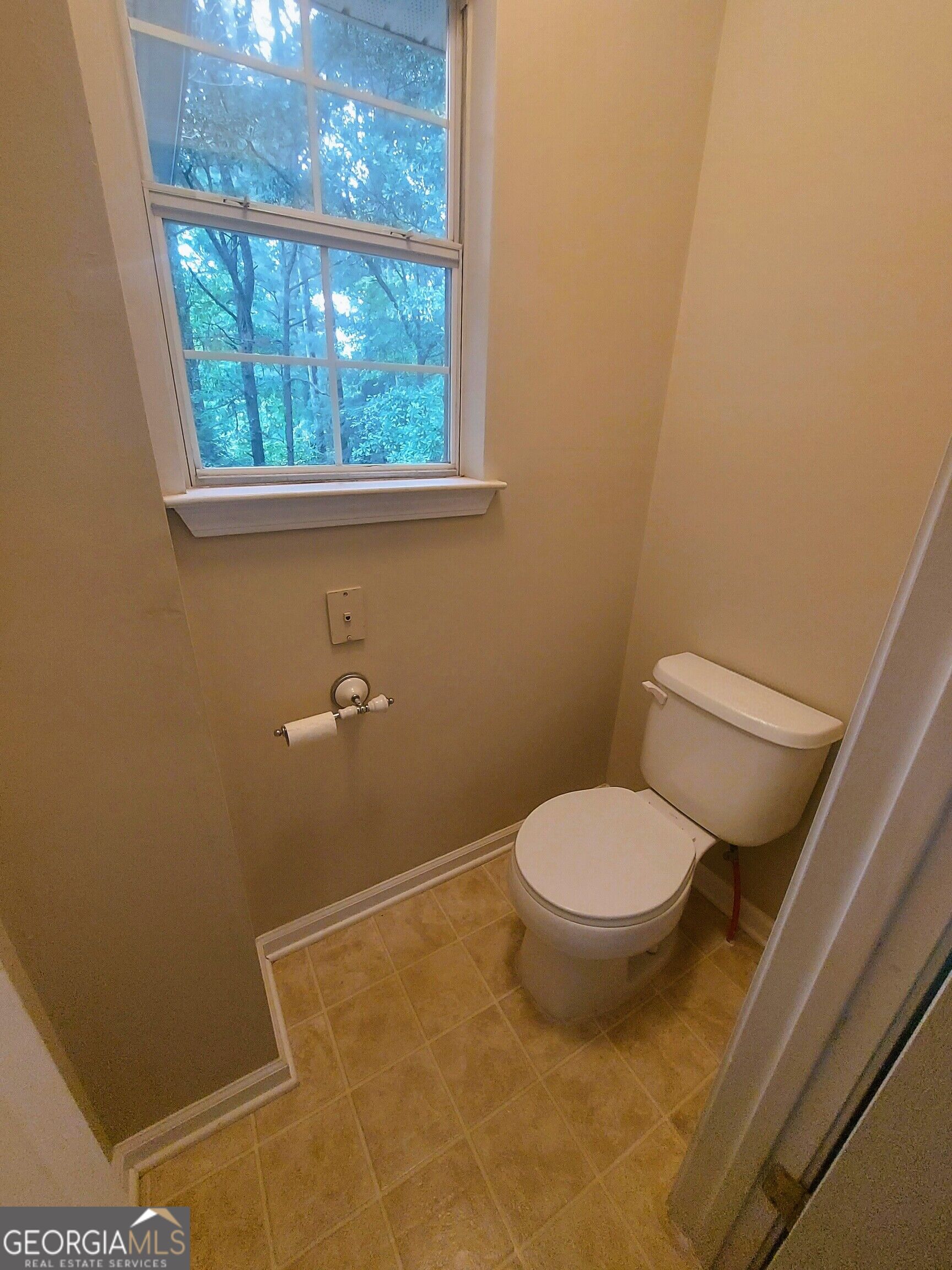 2737 Crestworth Lane Property Photo 15