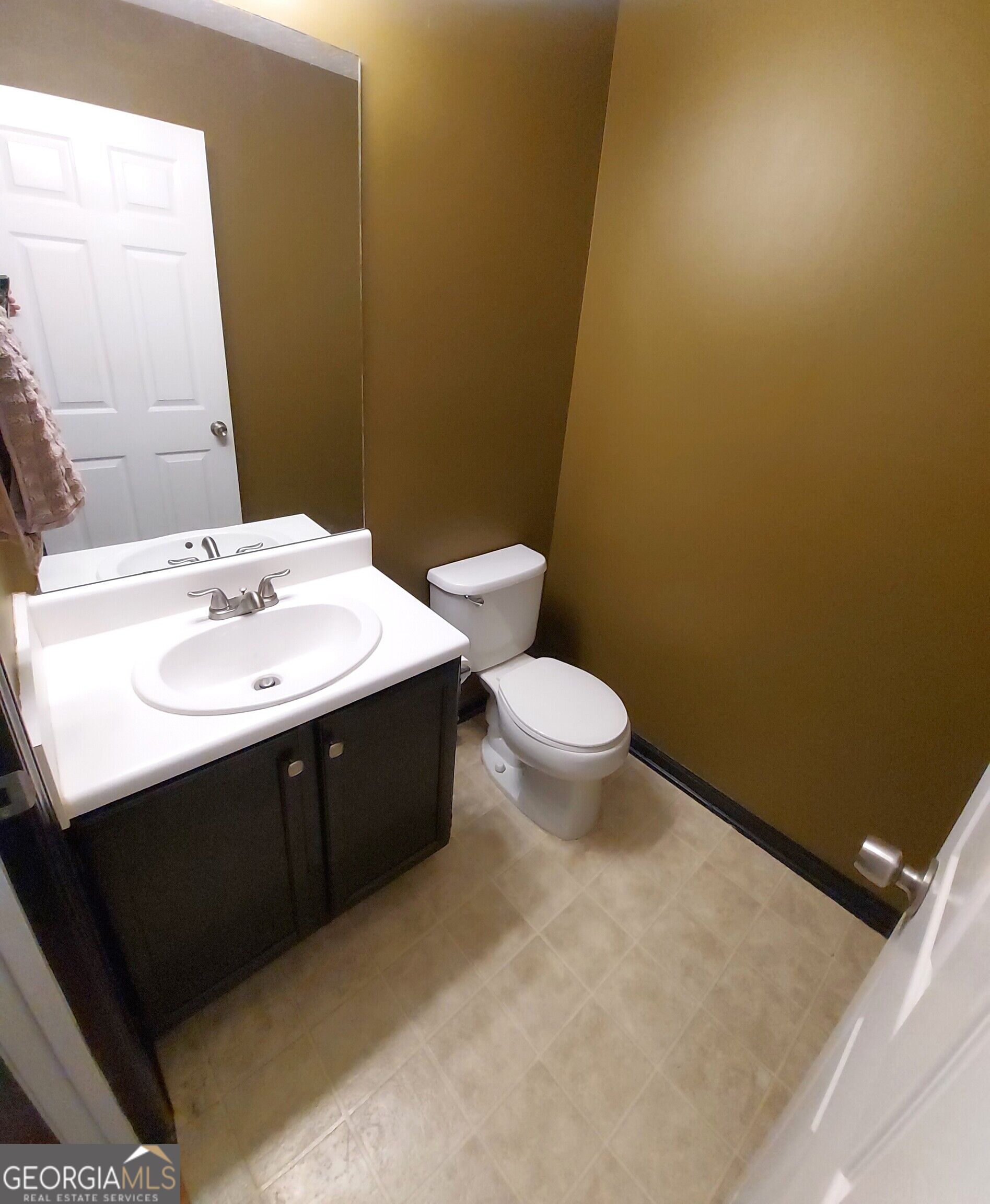 2737 Crestworth Lane Property Photo 16