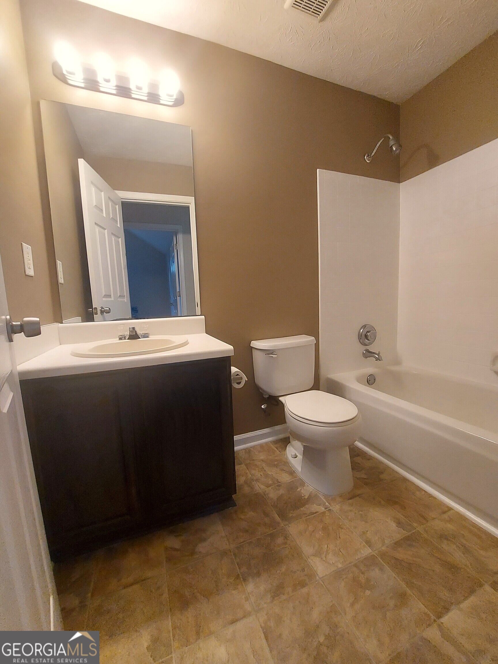 2737 Crestworth Lane Property Photo 20