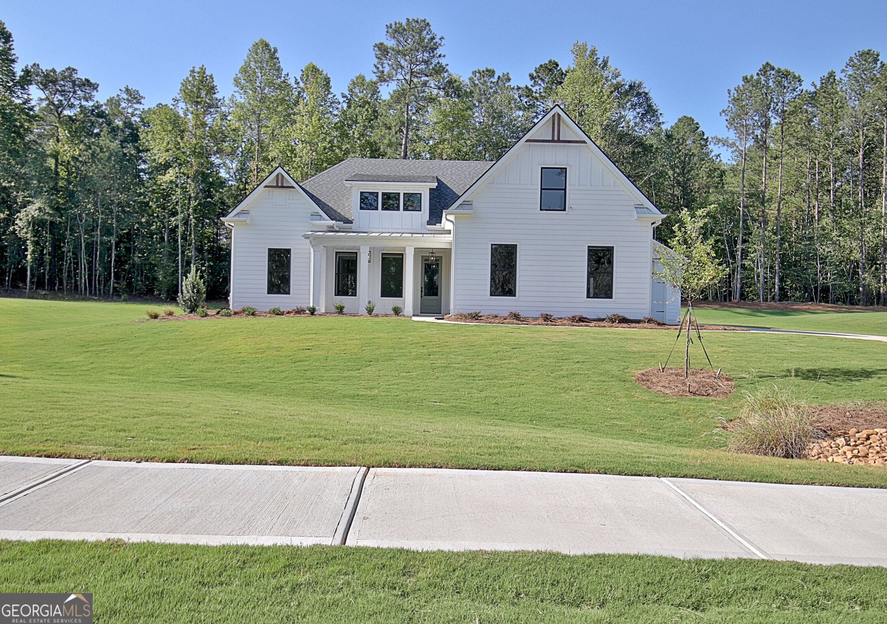 176 Ryeland Drive Property Photo 2