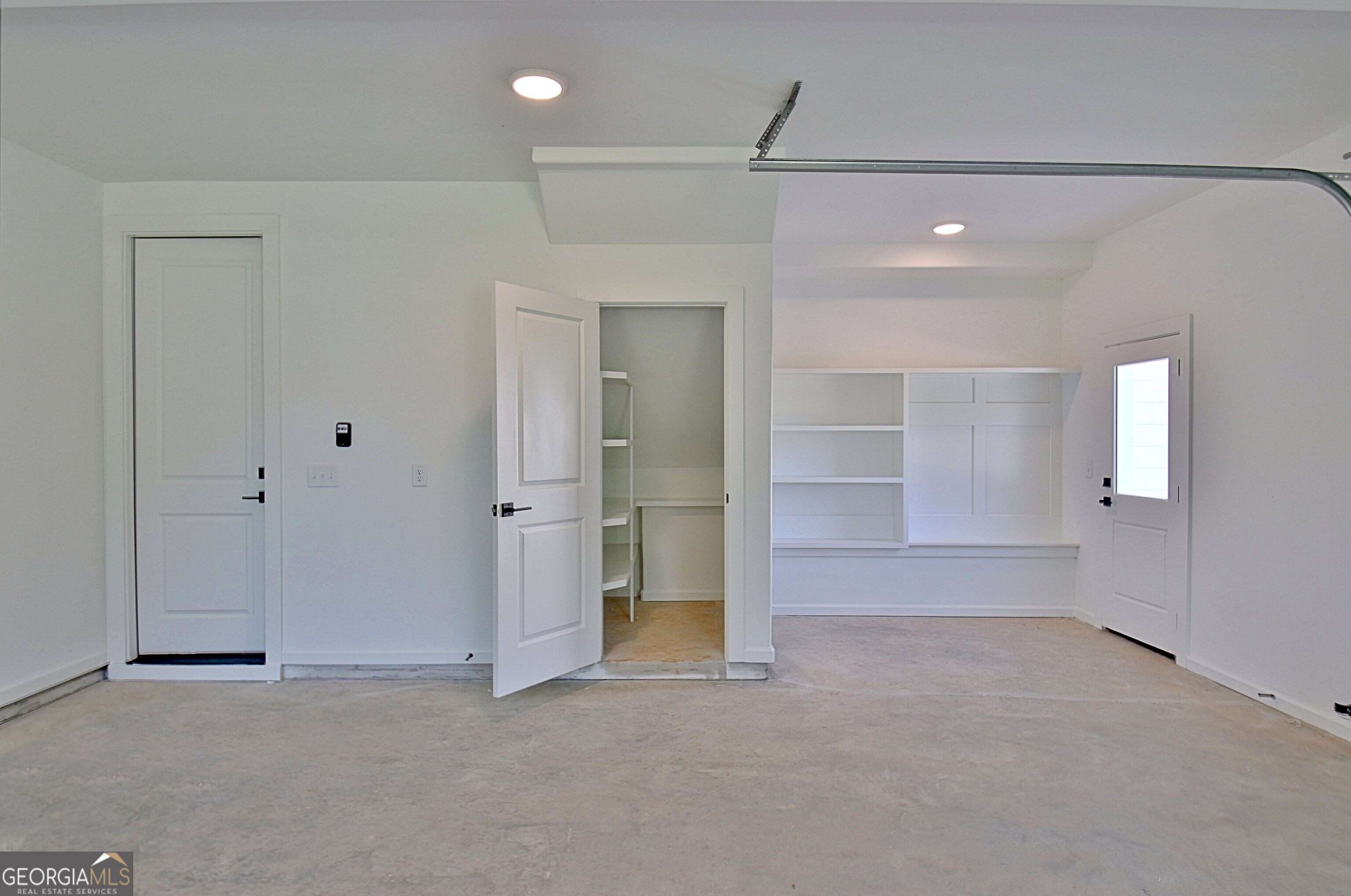 176 Ryeland Drive Property Photo 8