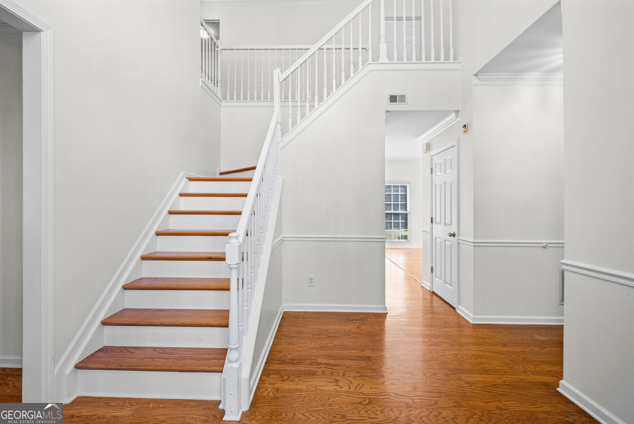 293 Grand Manor Drive Property Photo 4