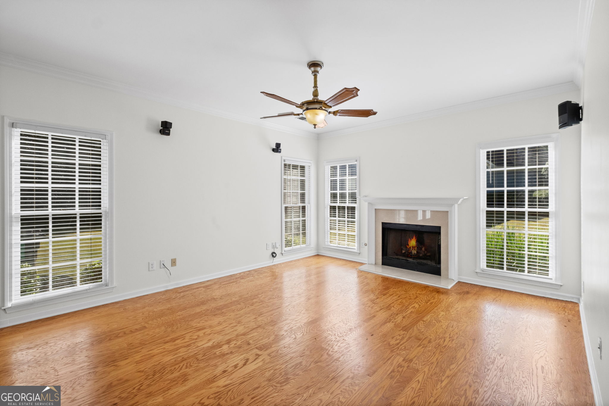 293 Grand Manor Drive Property Photo 10